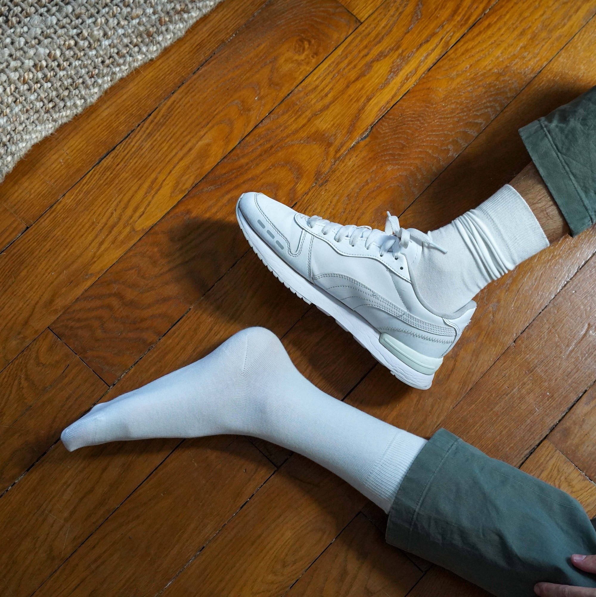 KLUE | Organic Solid Socks in White