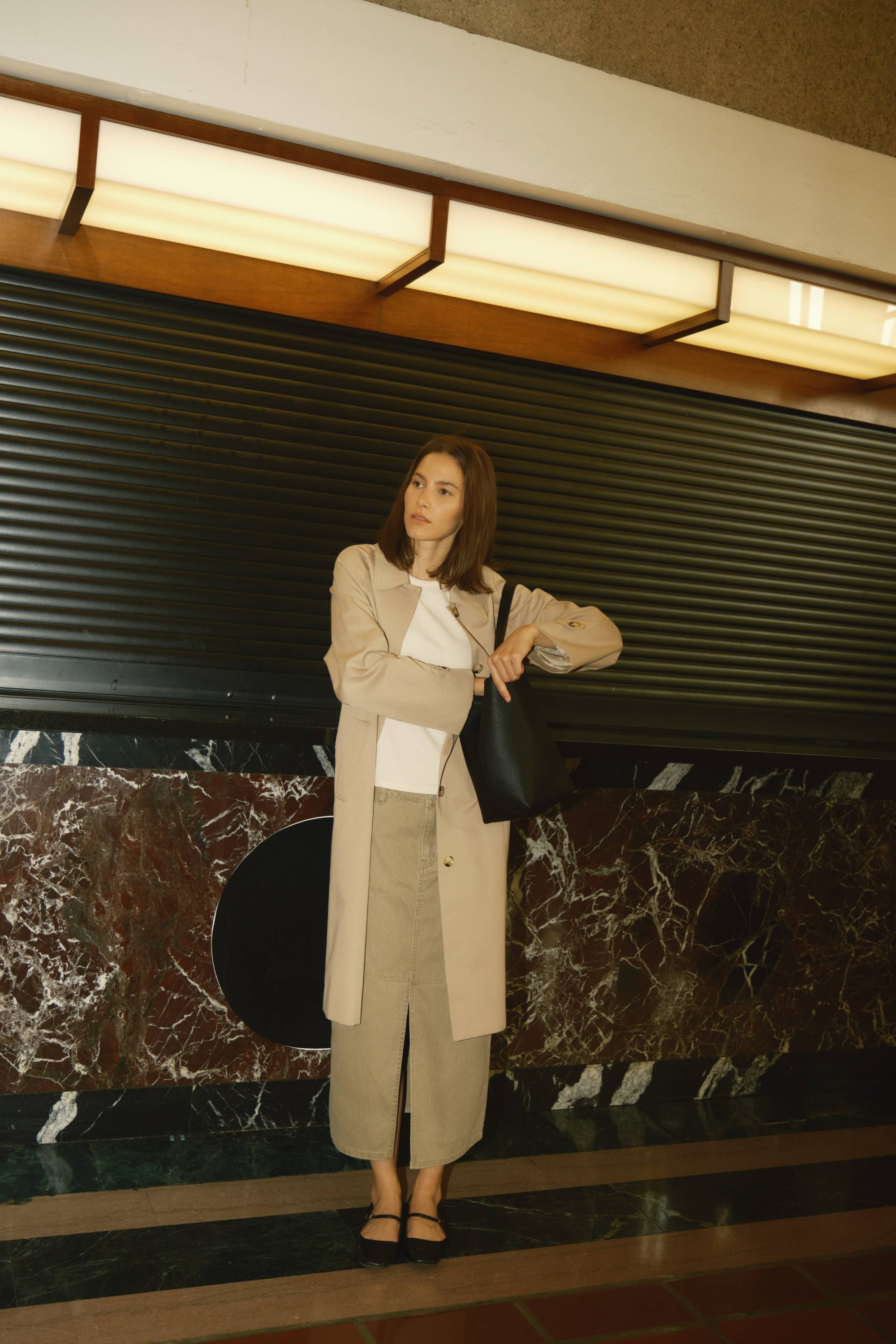 Mod Ref | Serena Pointed Collar Trench in Beige