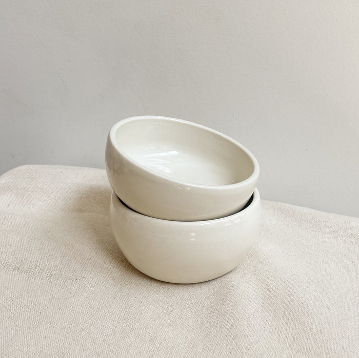 Glossy Cream Ceramic Bowl