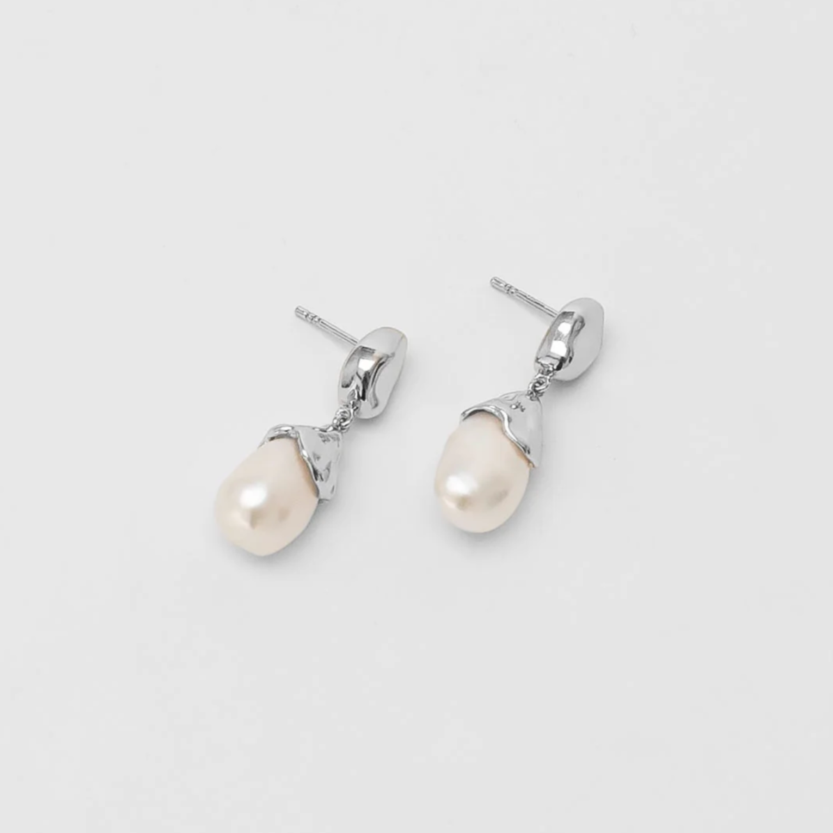 Wolf Circus | Pearl Drop Earrings in Silver