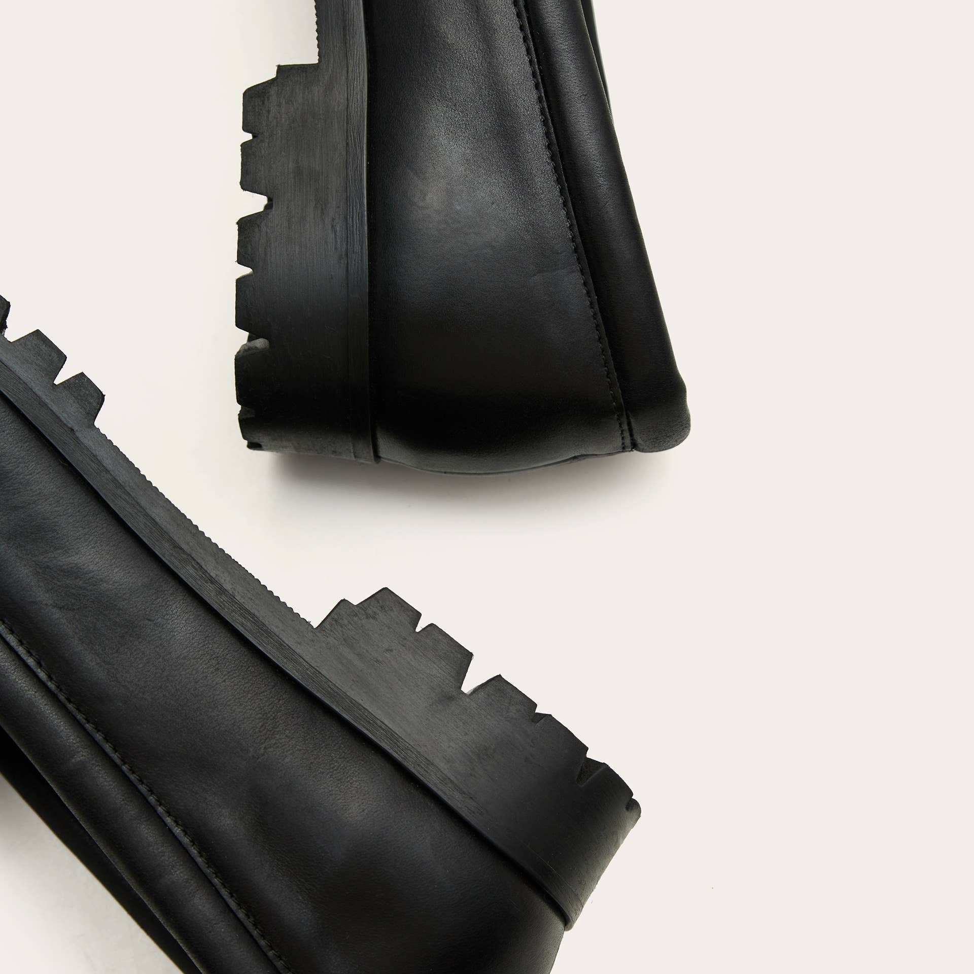 Balagan Studio | Adam Loafers in Rustic Black