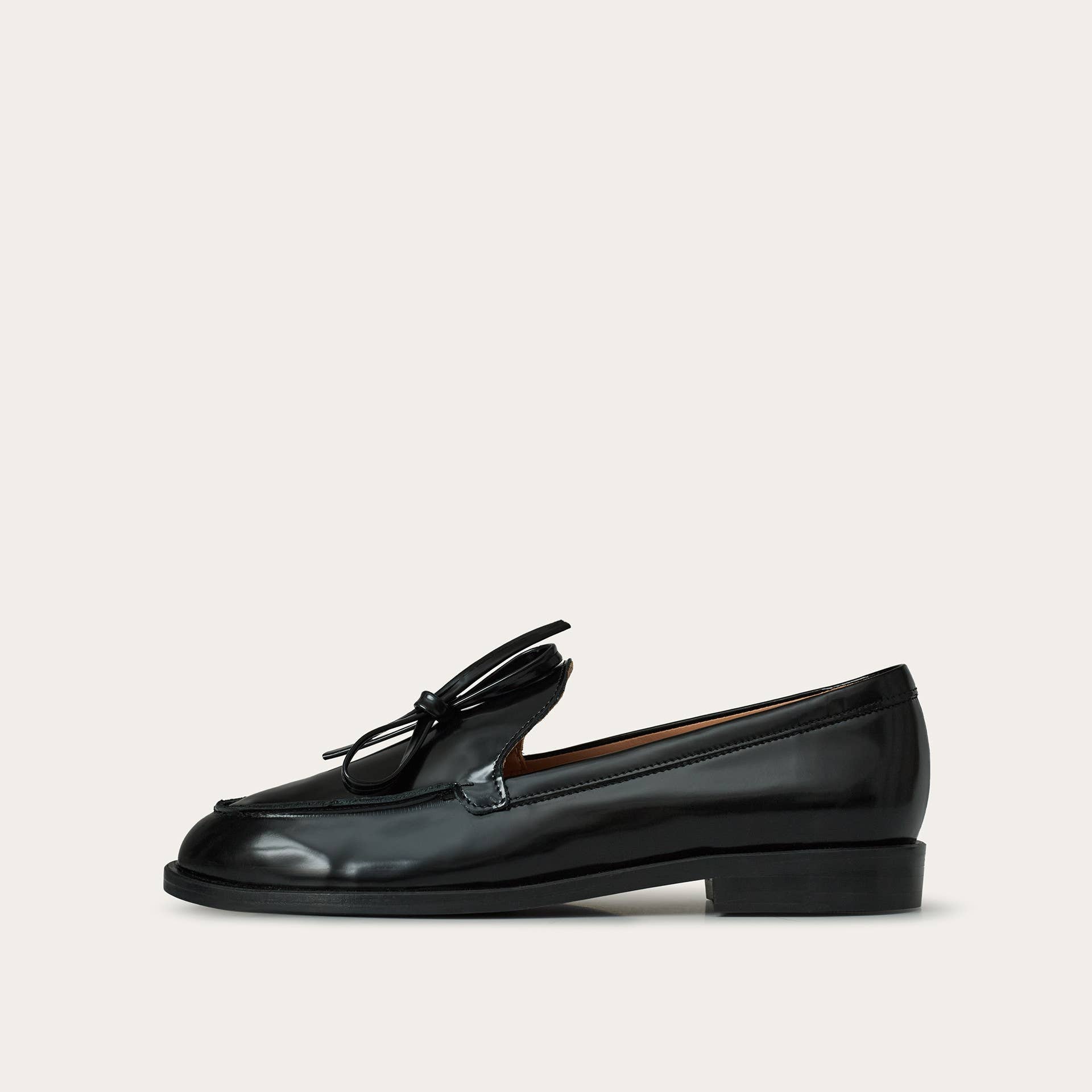 Balagan Studio | Raphael Flats in Glossy Black