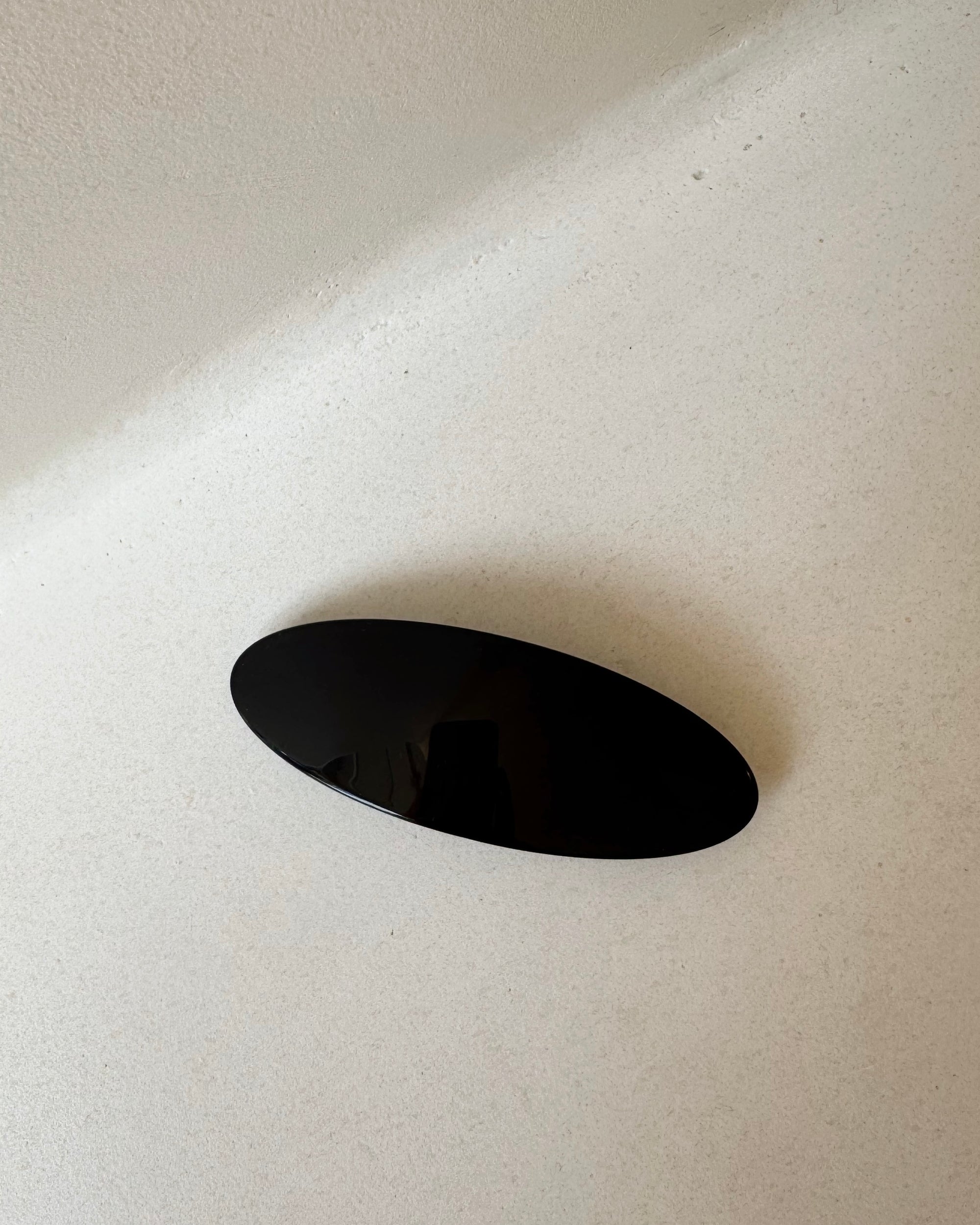 Parcelona | French Oval Hair Barrette in Black - Hey Jude