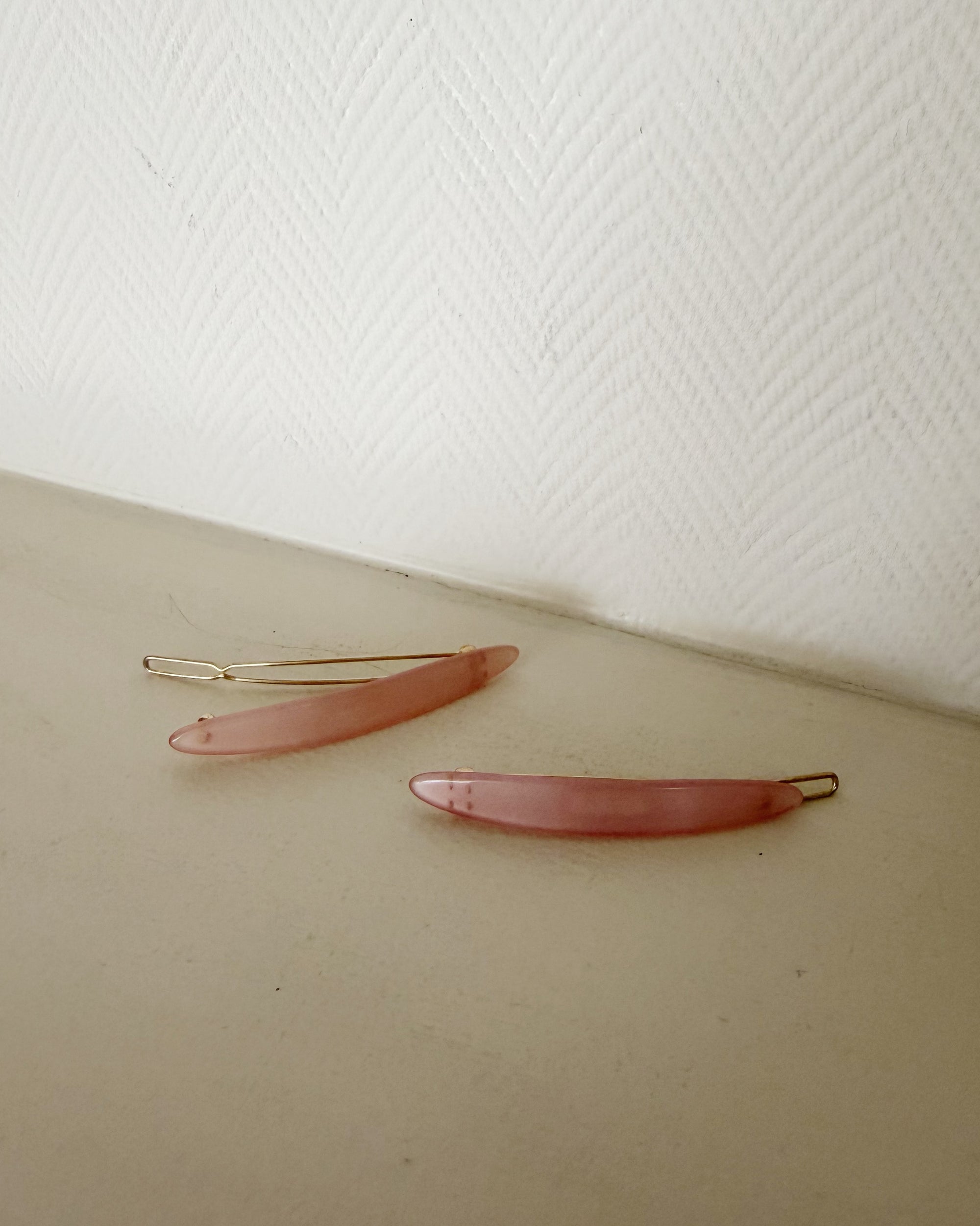 Parcelona | Small Oblong Hair Clips in Blush