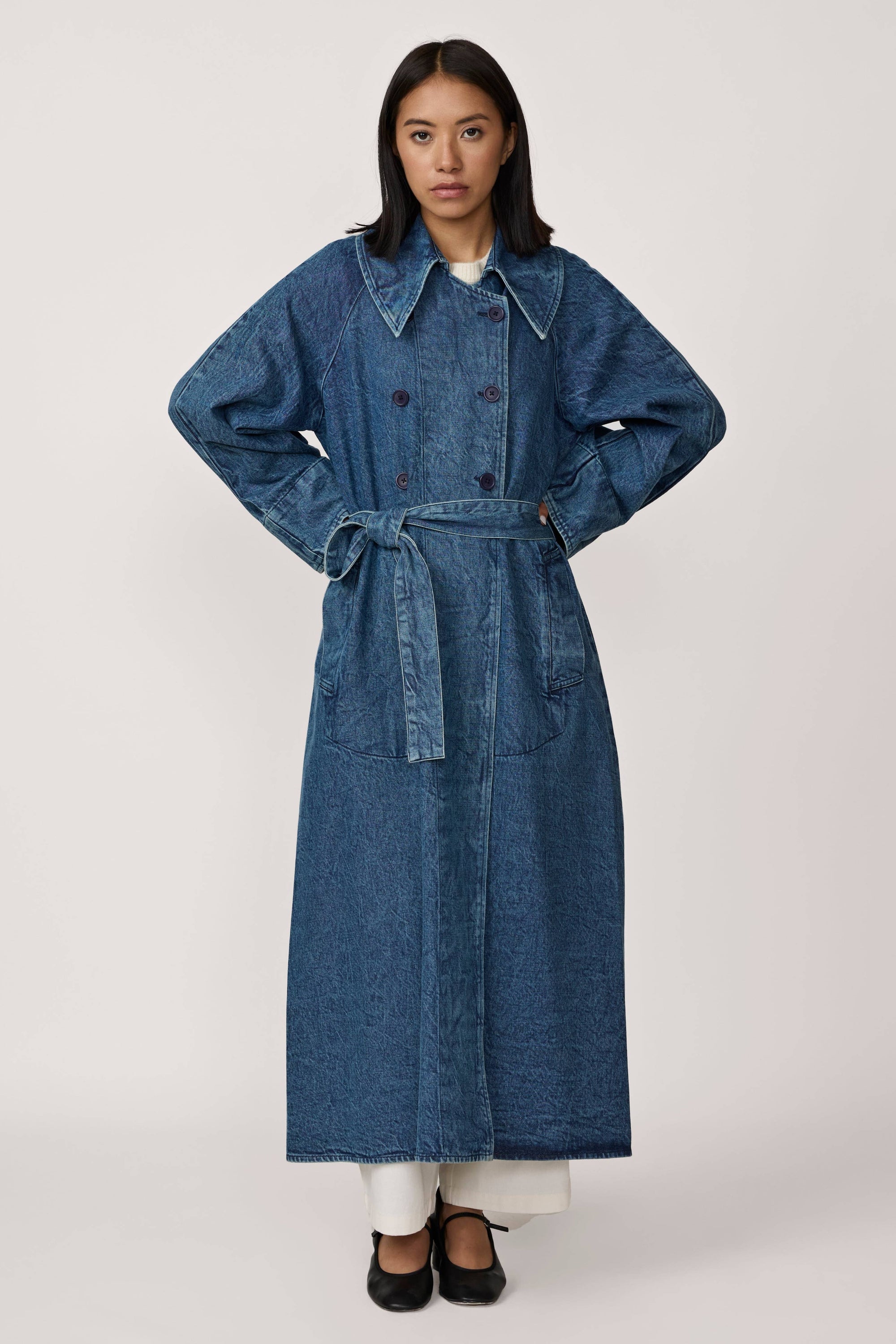 LAUDE the Label | Marin Trench Coat in Washed Denim