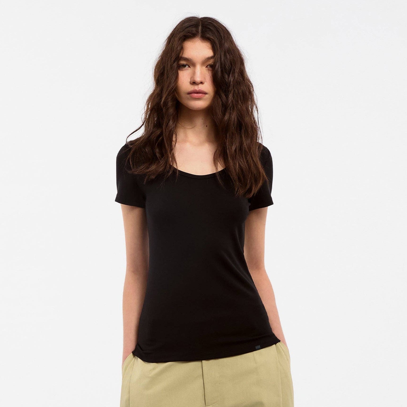 CUBIC - CUBIC Modal Long Slim Fit Crew Neck T-Shirt: Black / S - Hey Jude