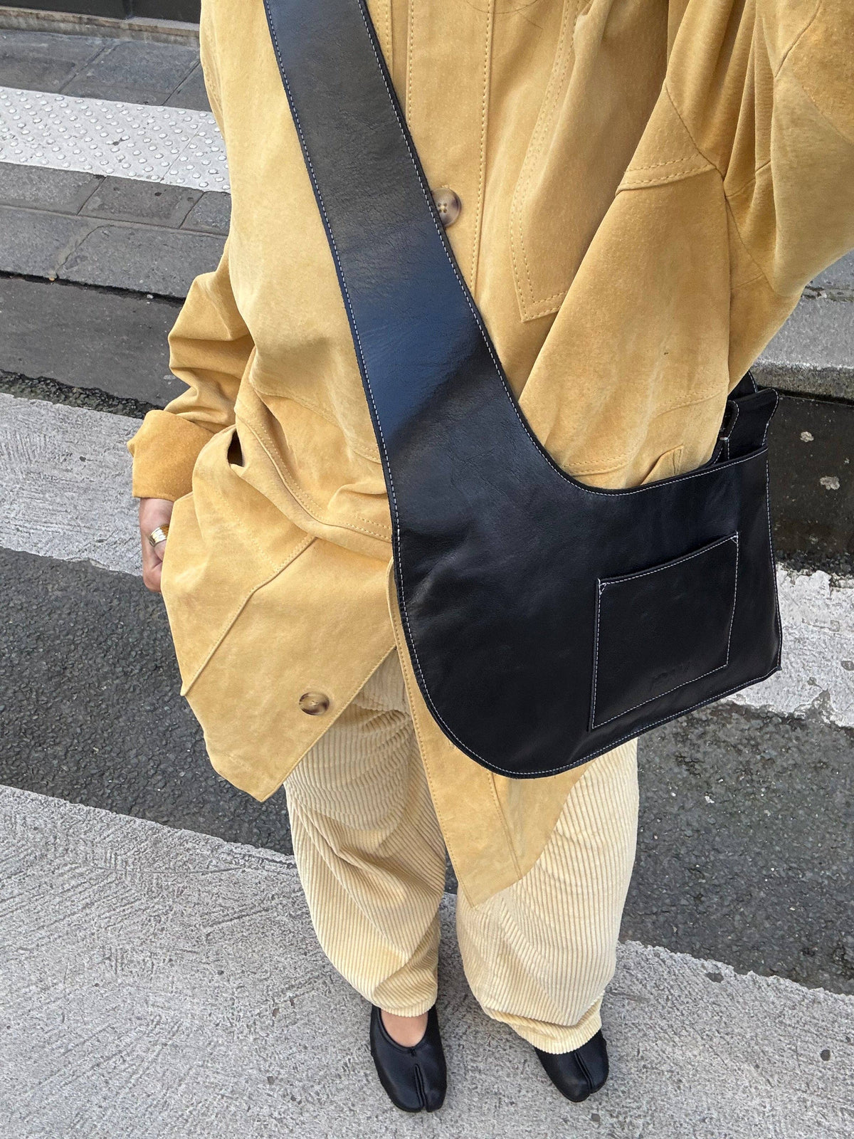Mas1 | Bruna Leather Crossbody in Black