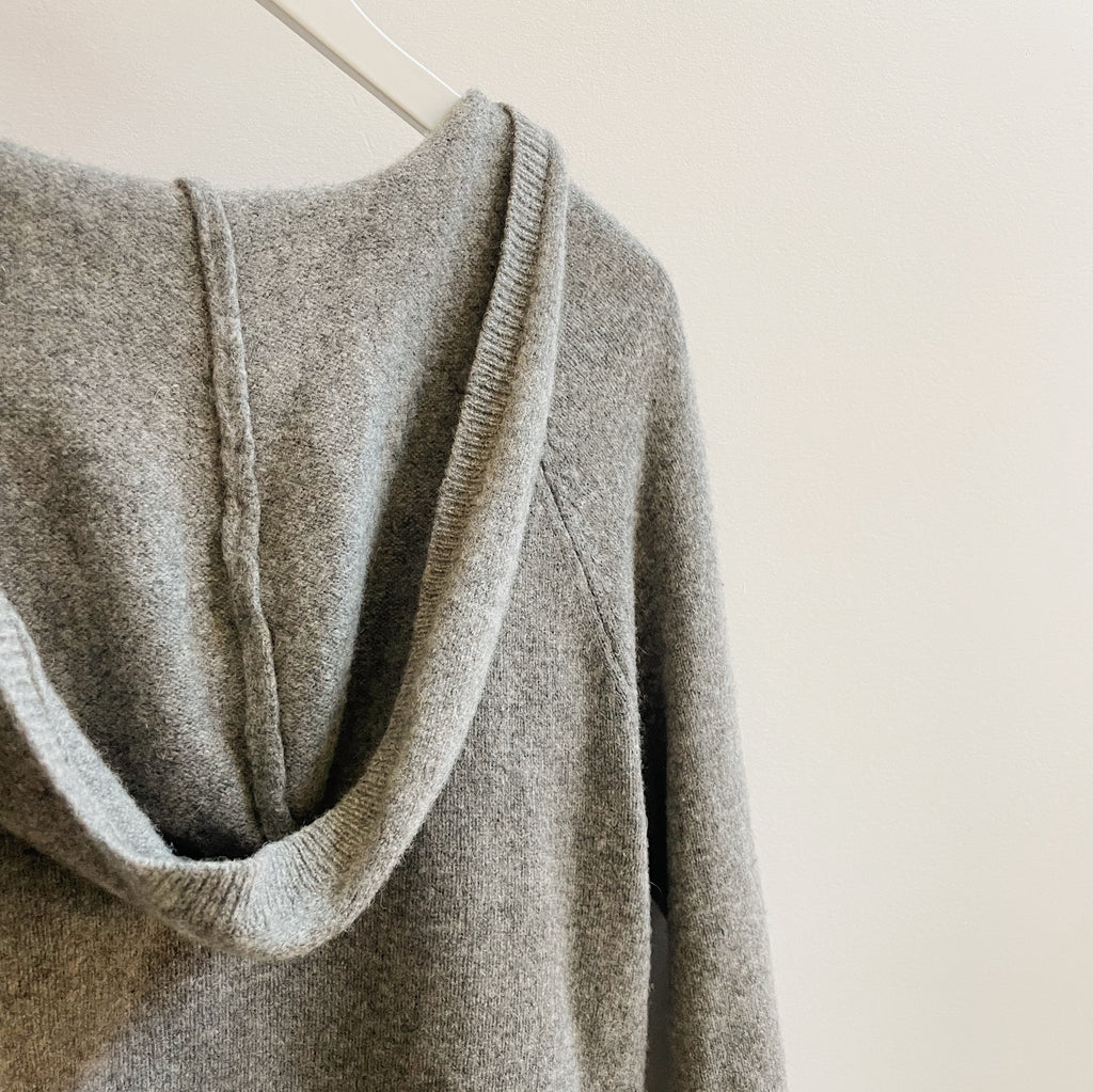 Ash Lambswool V-neck Hoodie