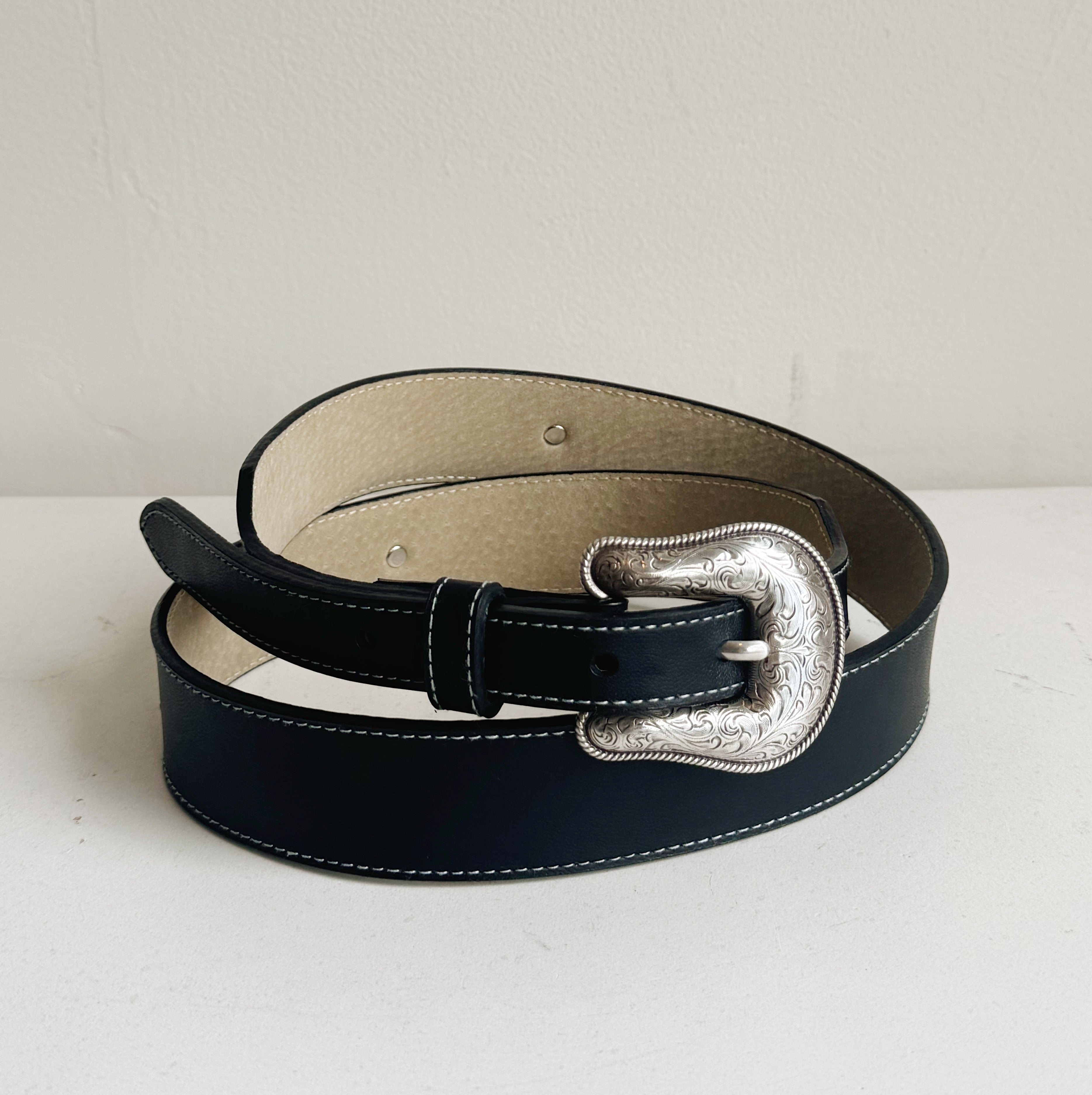 daydream Leather Belt by DECi M 黒 ovy