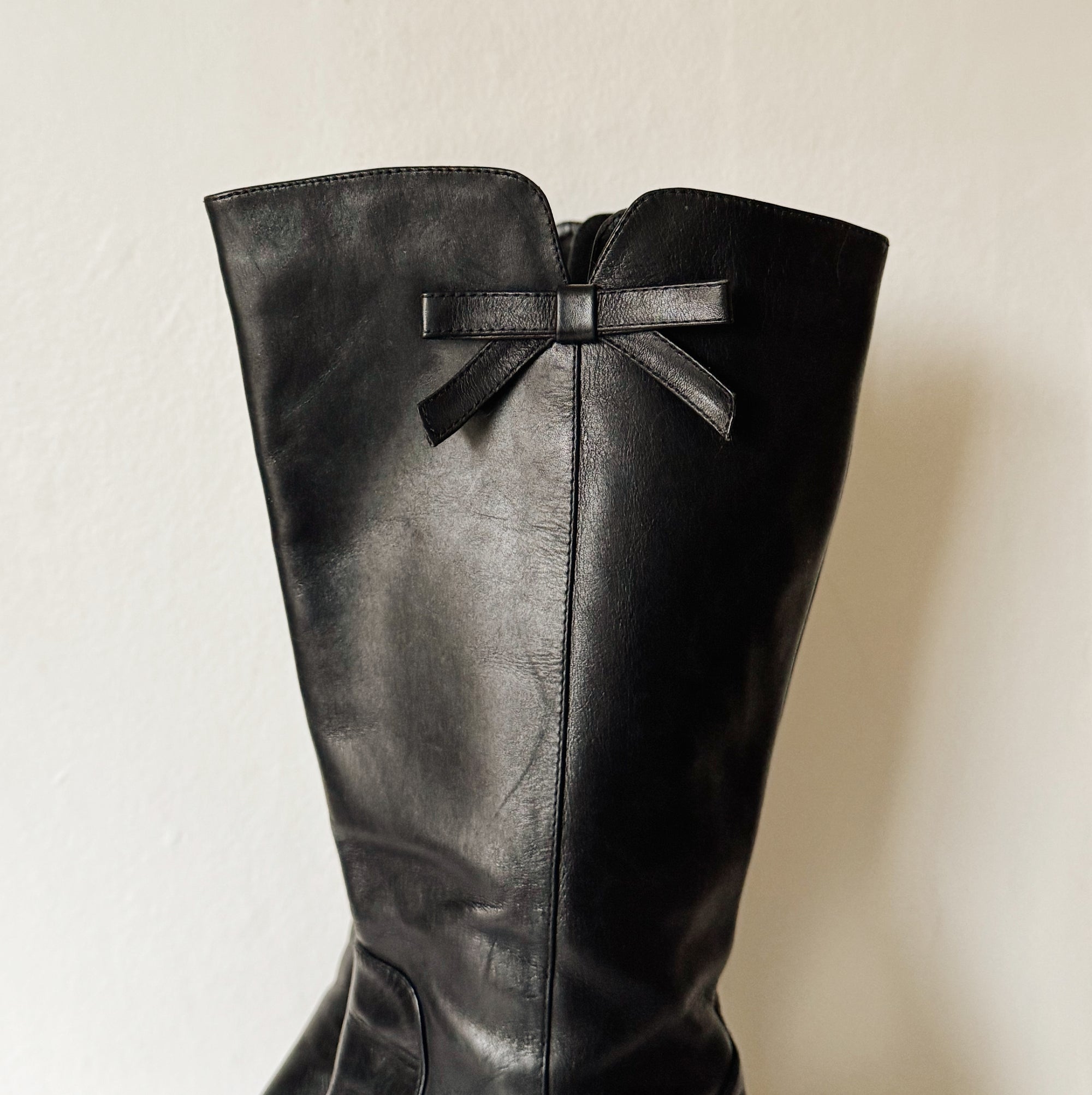 Black Leather Bow Knee-High Boots | Size 38 - Hey Jude