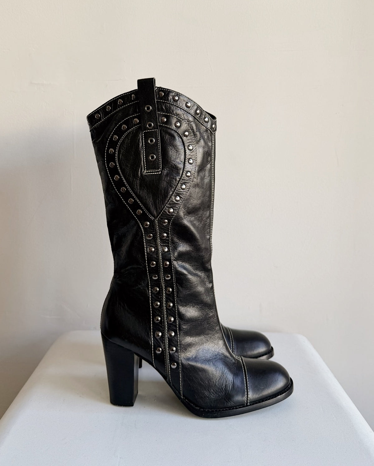 Onyx Leather Studded Western Boots  | Size 7.5