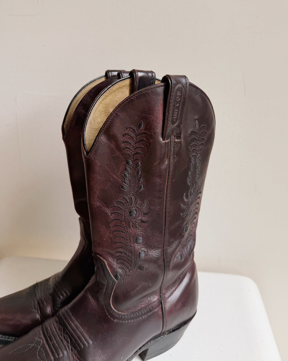 Maroon Embroidered Leather Western Boots | Size 7