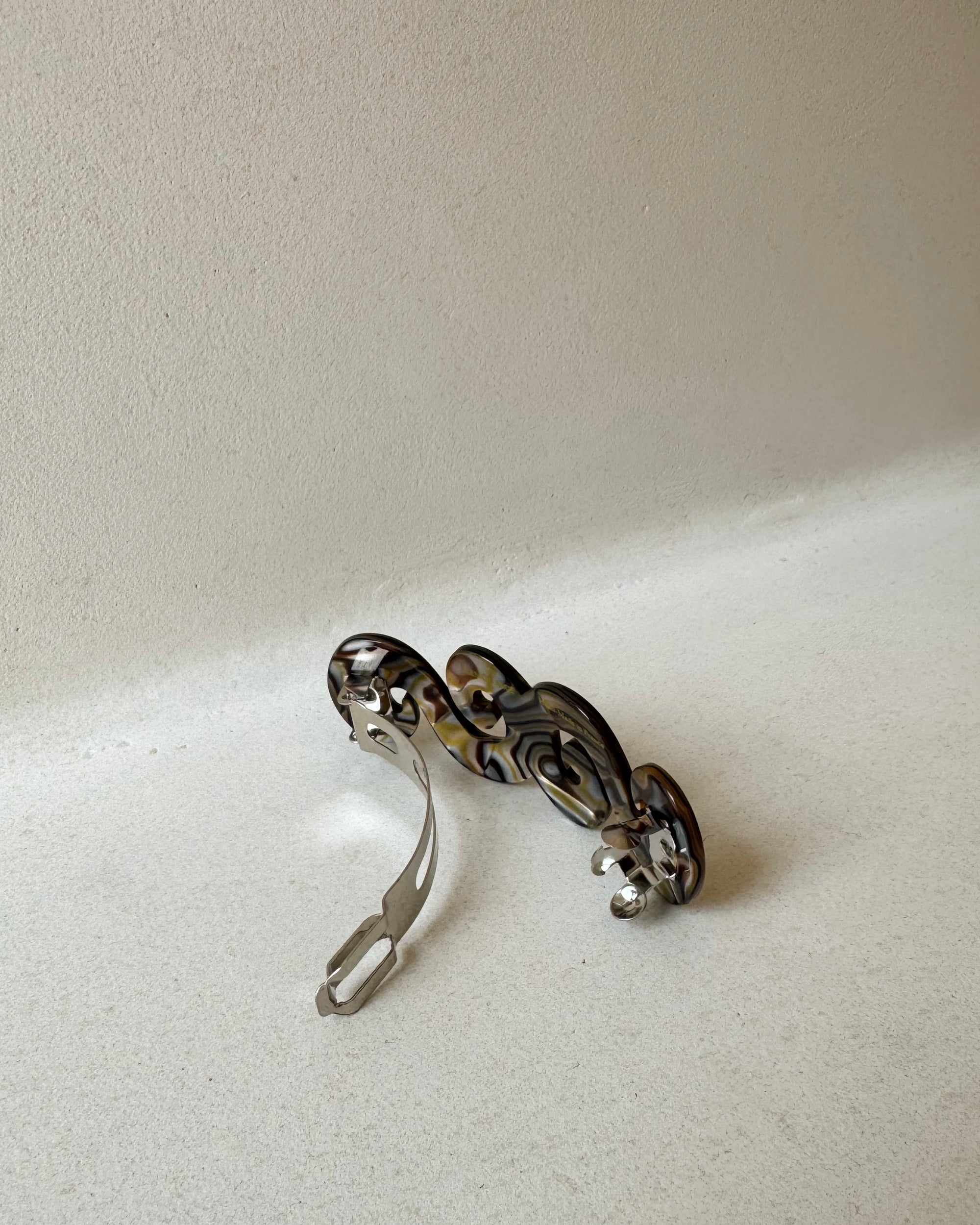Parcelona | French Earthy Swirls Hair Barrette - Hey Jude