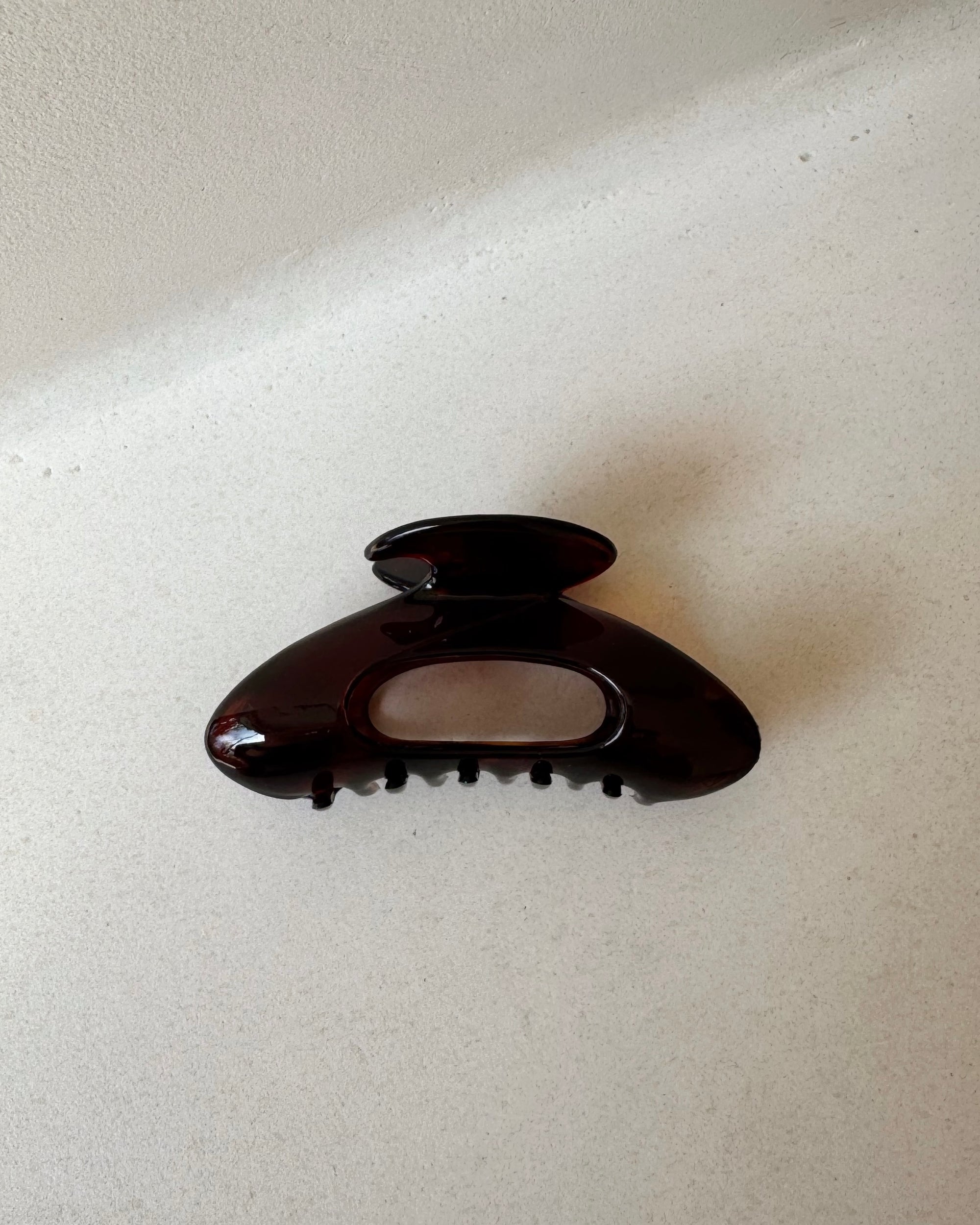 Parcelona | French Curved Medium Hair Claw in Tortoise - Hey Jude