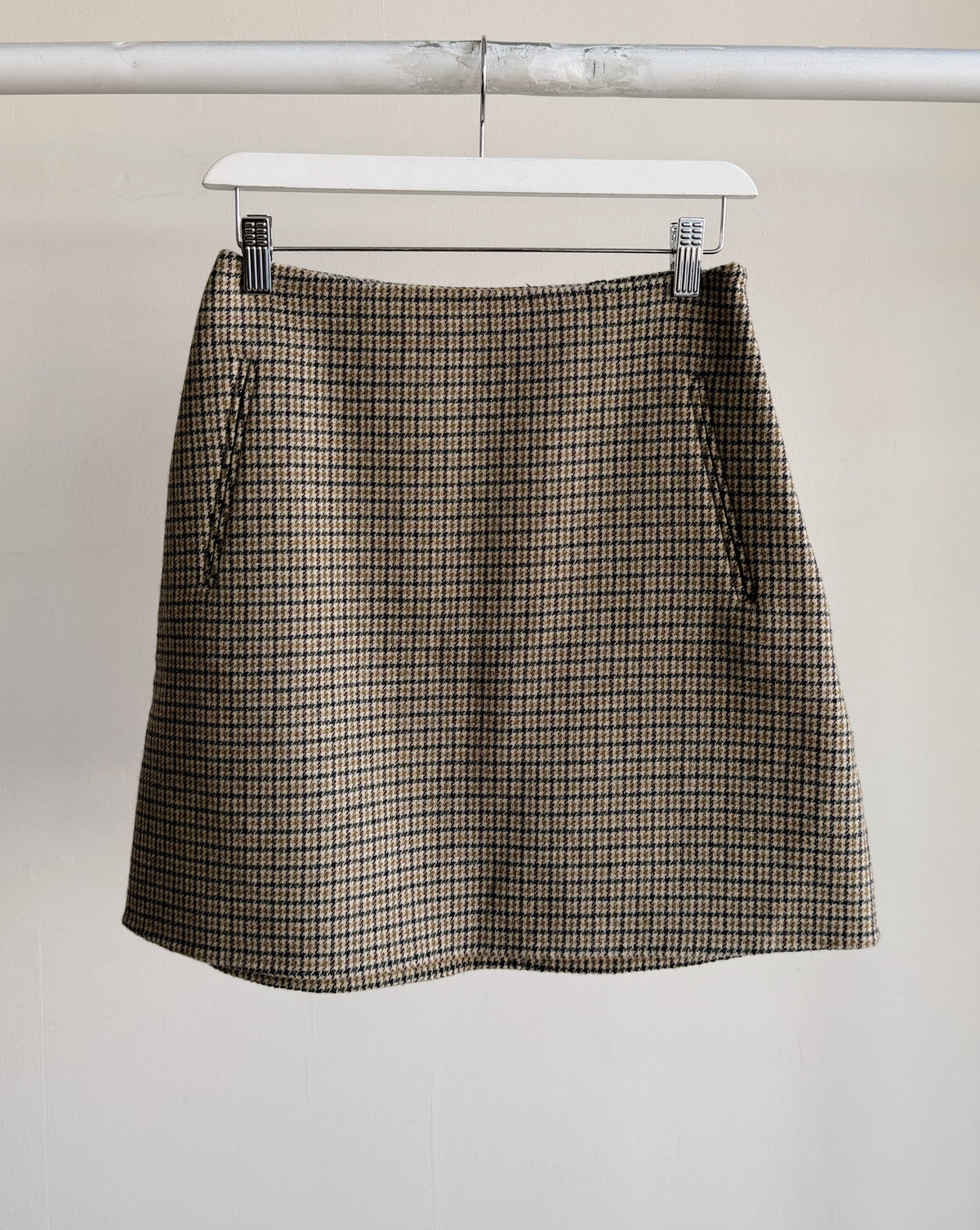 Beige Houndstooth Wool Short Skirt