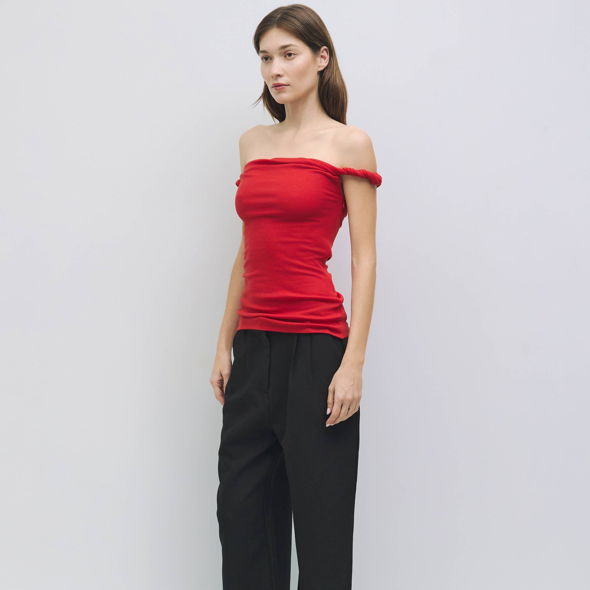 Mod Ref | Alix Twist Top in Red - Hey Jude