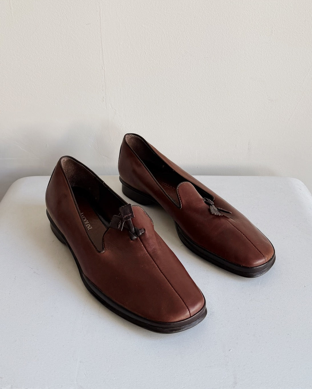Teak Leather Tassel Loafers  | Size 6