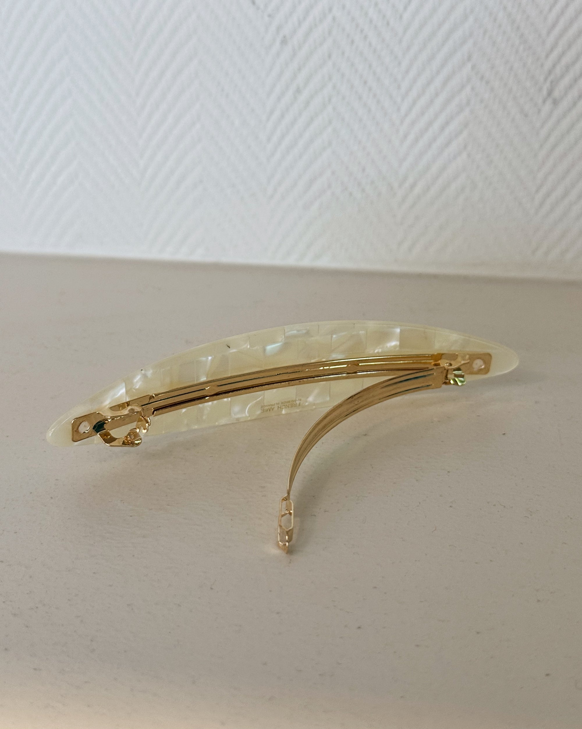 Parcelona | Large Honey Oval Handmade Hair Clip