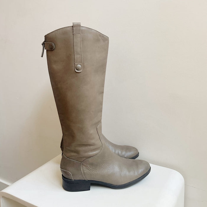 Dove Leather Knee High Riding Boots | size 8.5