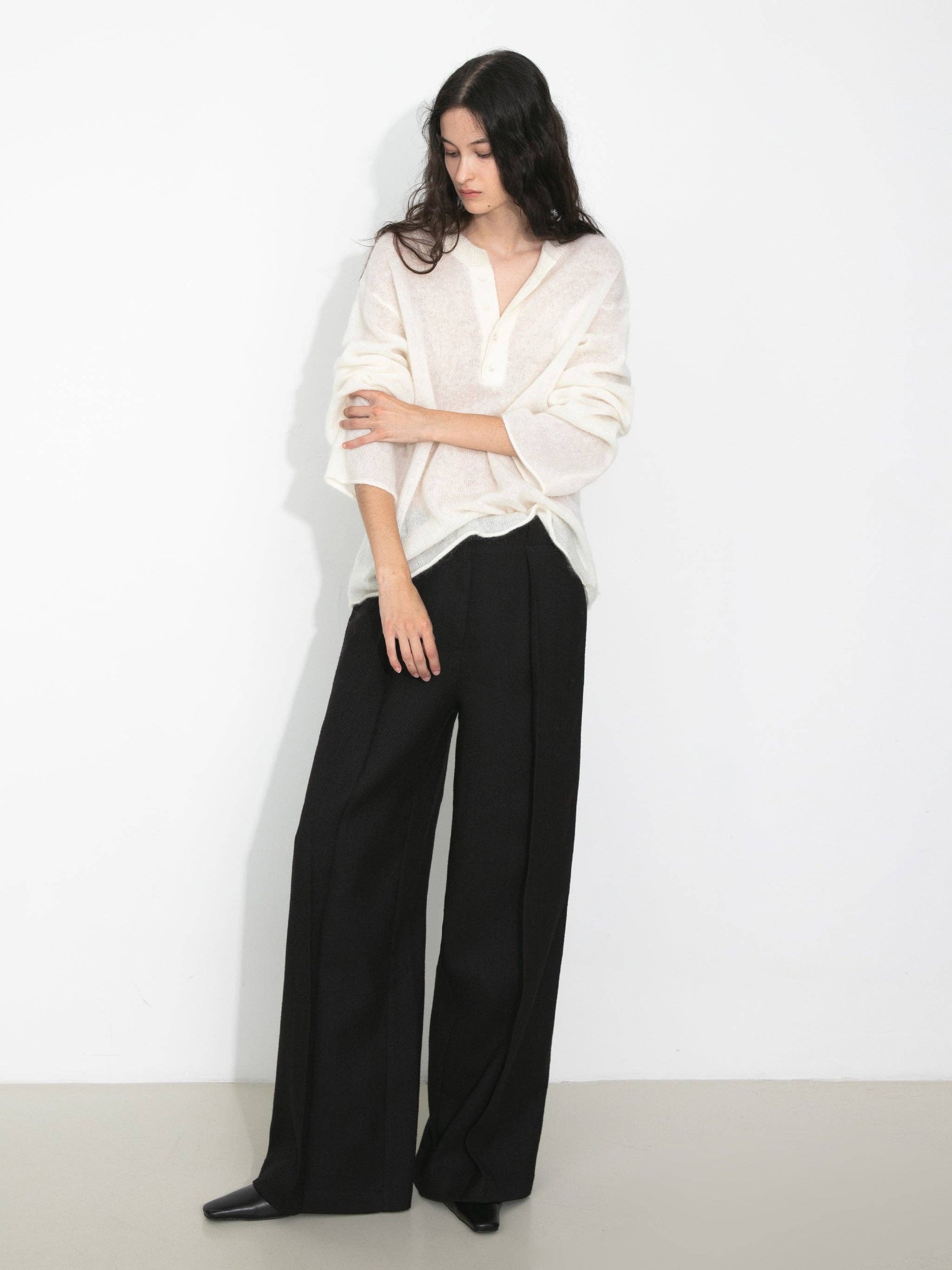 Cubic | Wool Relaxed Long Sleeve Henley in Snow