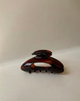 Parcelona | French Curved Medium Hair Claw in Tortoise - Hey Jude