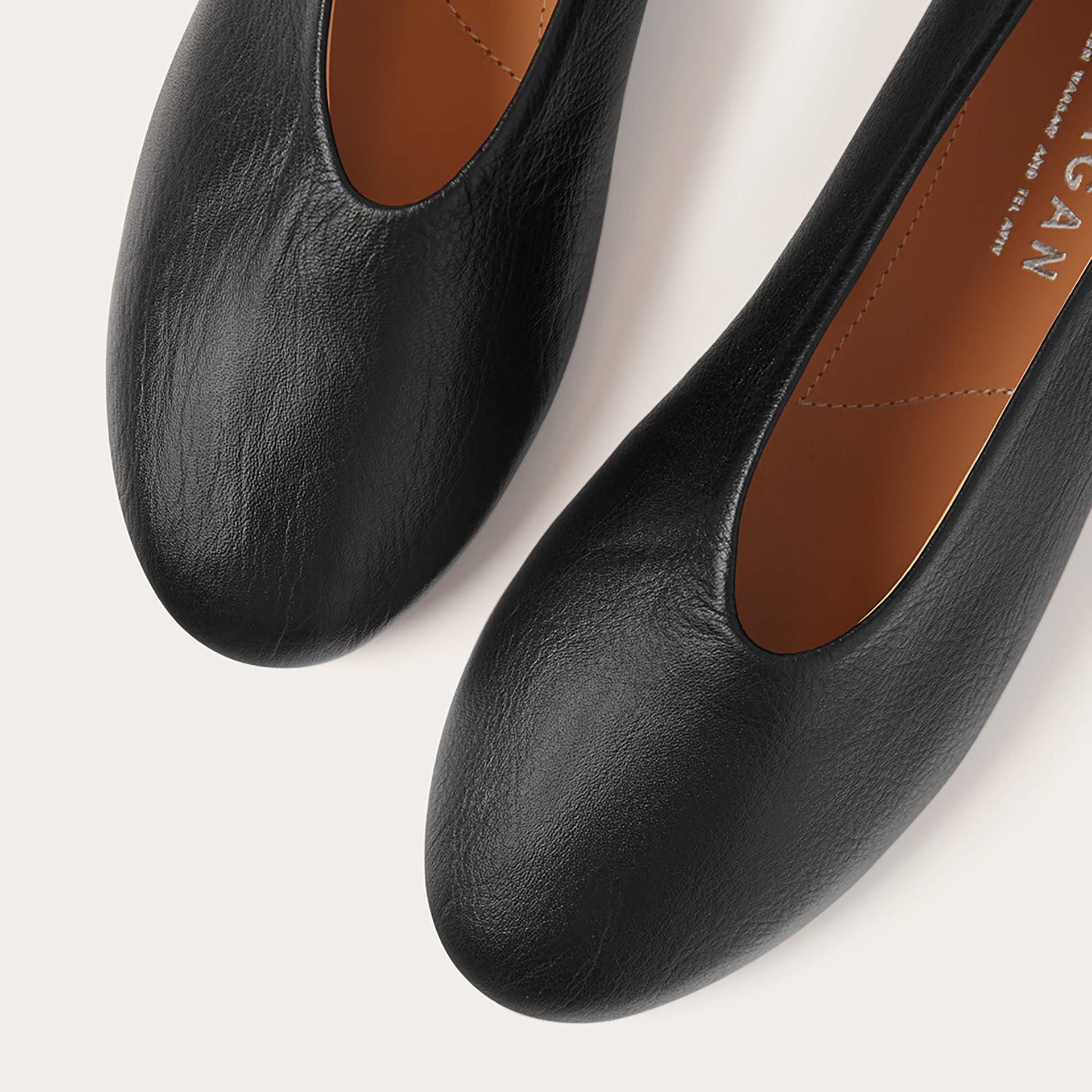 Balagan Studio - Opera Ballerina, black: Black / 36 - Hey Jude