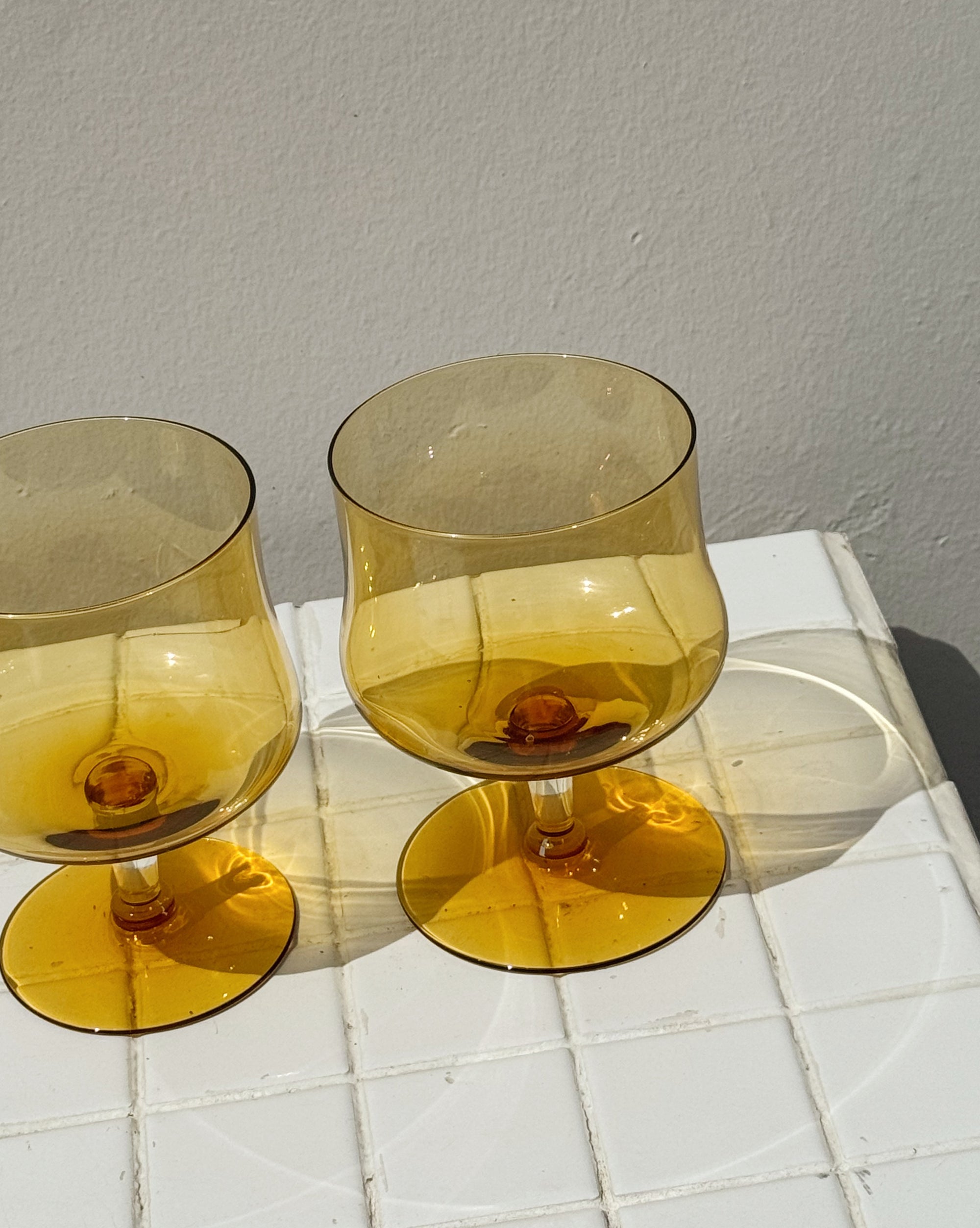 Honey Curved Stemmed Glasses - Hey Jude