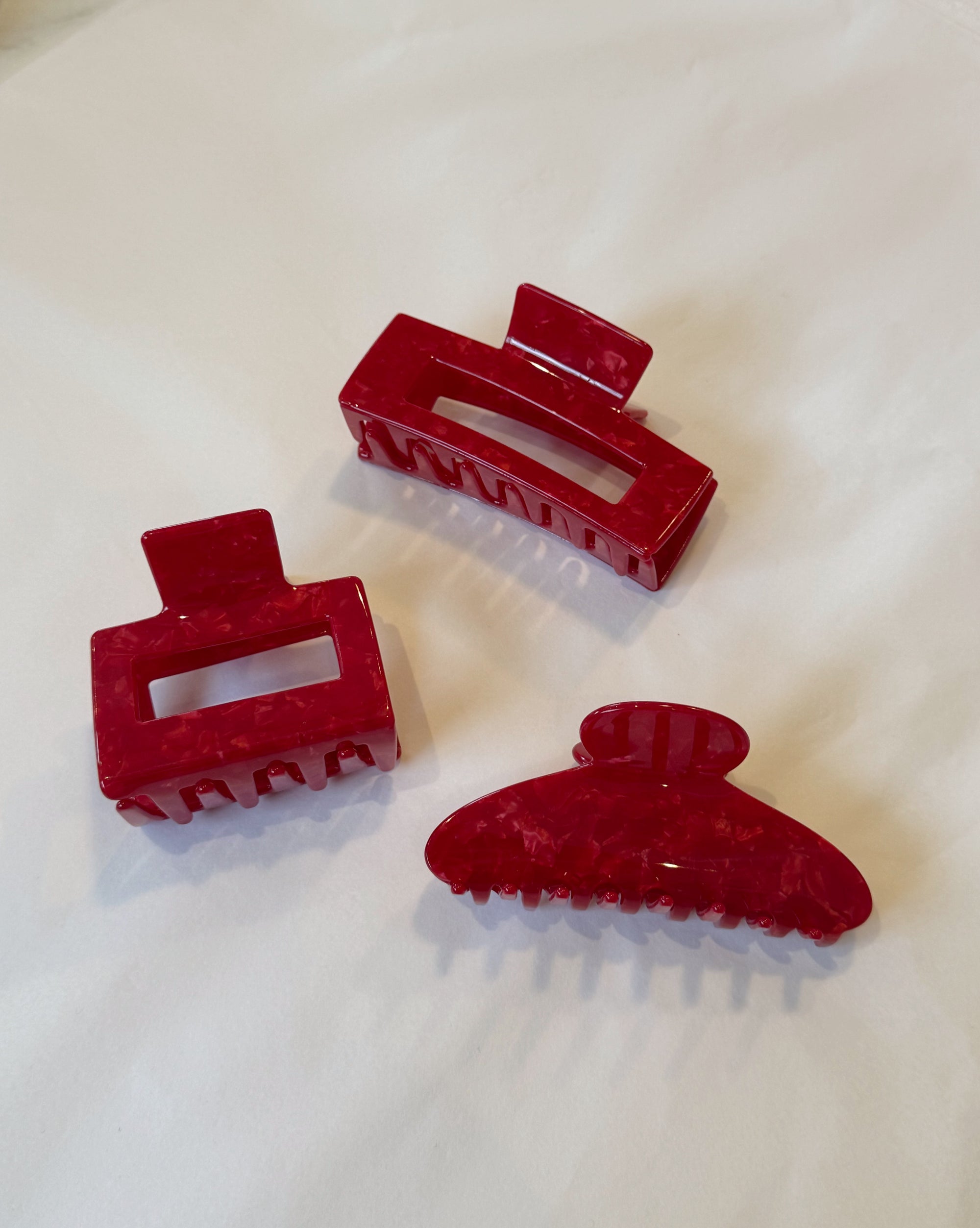 Adorro | Large Cherry Red Hair Claw - Hey Jude