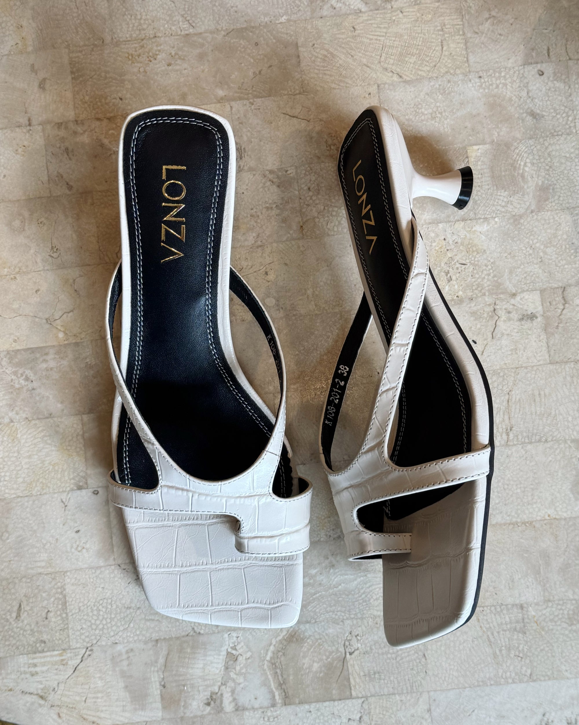 Lonza | Amira Leather Kitten Heels in Ivory - Hey Jude