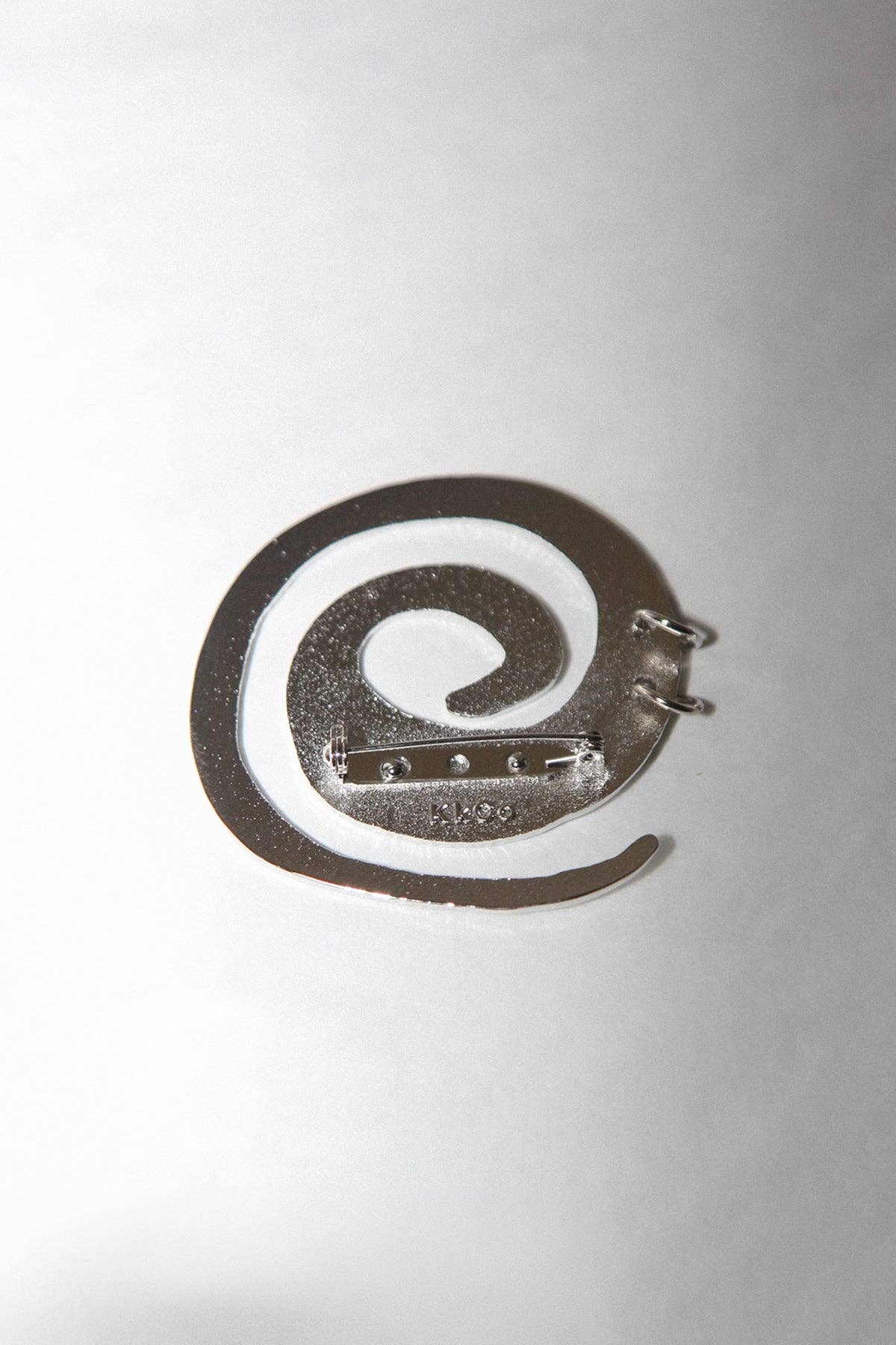 KkCo - Pierced Spiral Brooch: Silver / OS - Hey Jude