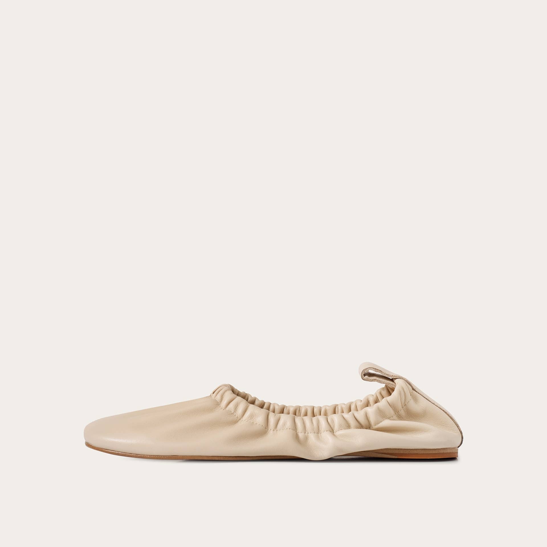 Balagan Studio | Charms Ballerina in Beige