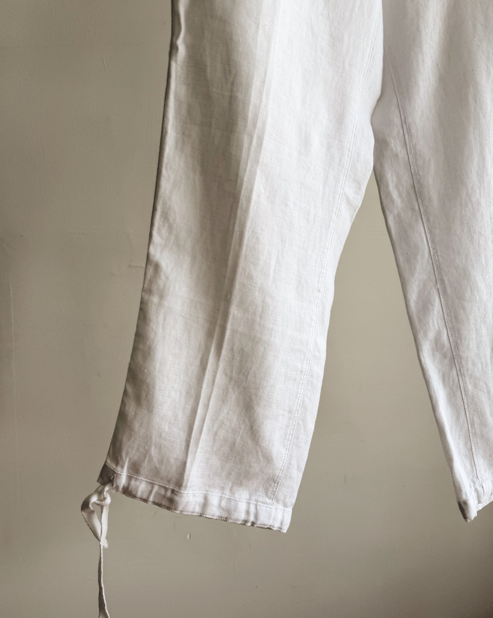 White Linen Tie-Hem Capris