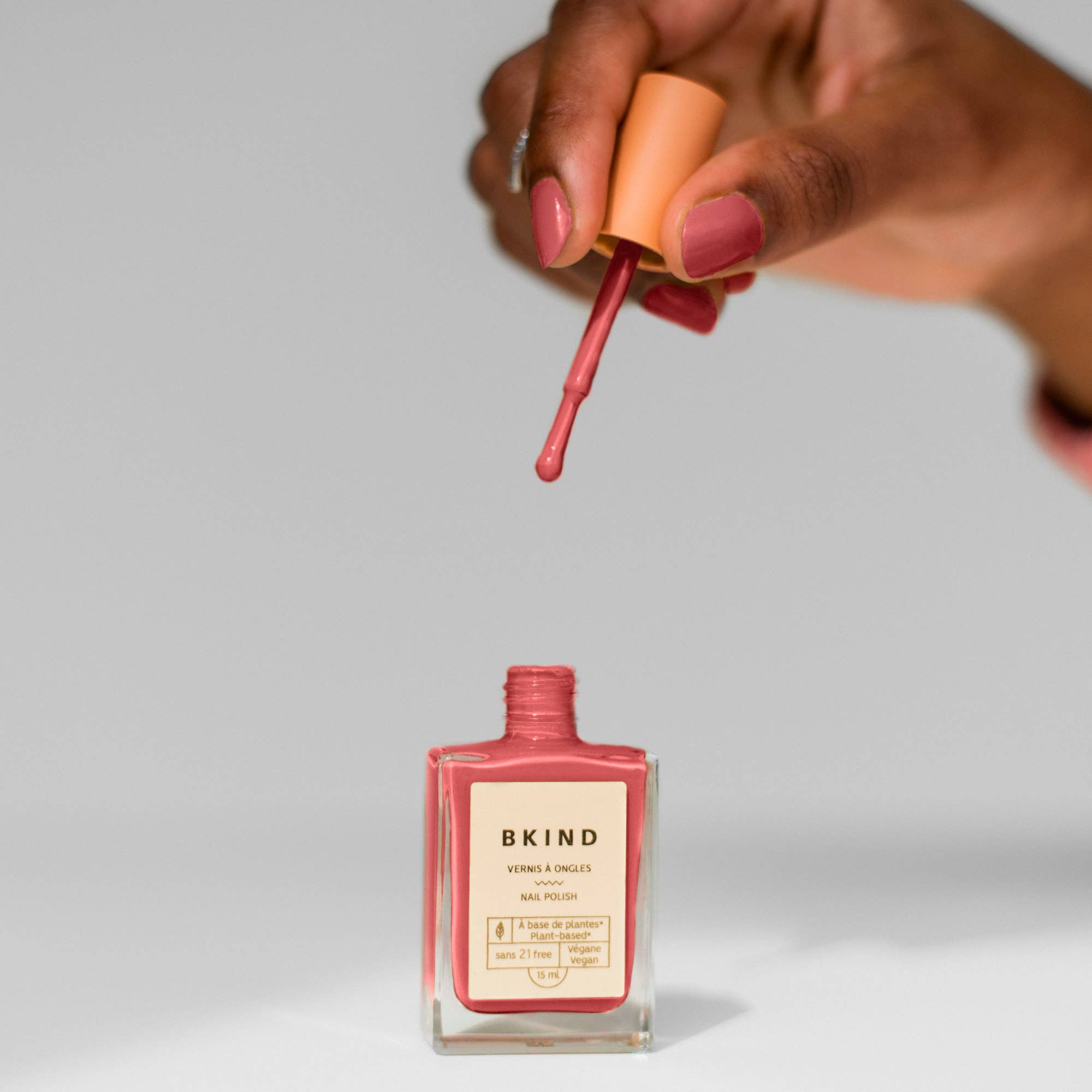 BKIND - Vegan & 21-free Nail Polish - Su'l bord - Hey Jude
