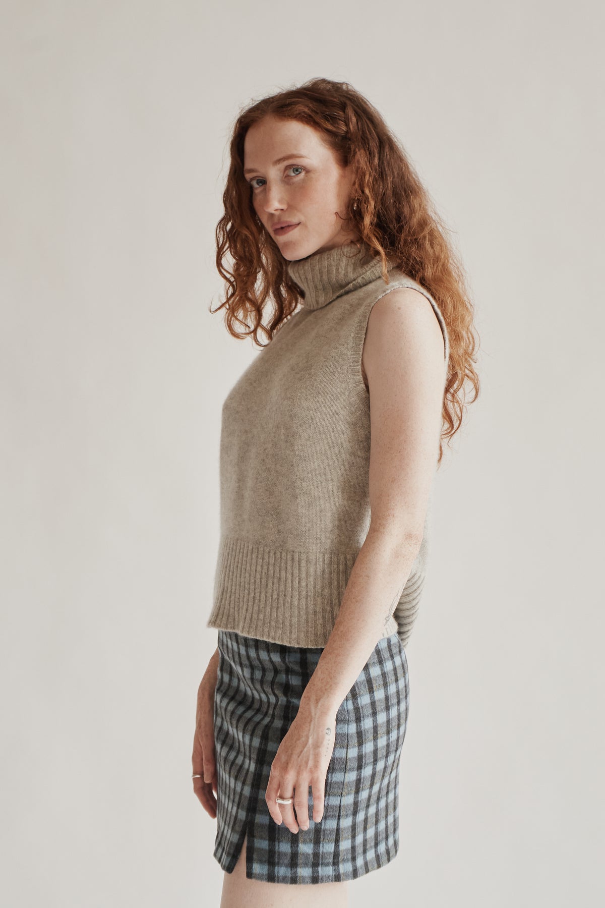RL Cashmere Knit Sleeveless Turtleneck