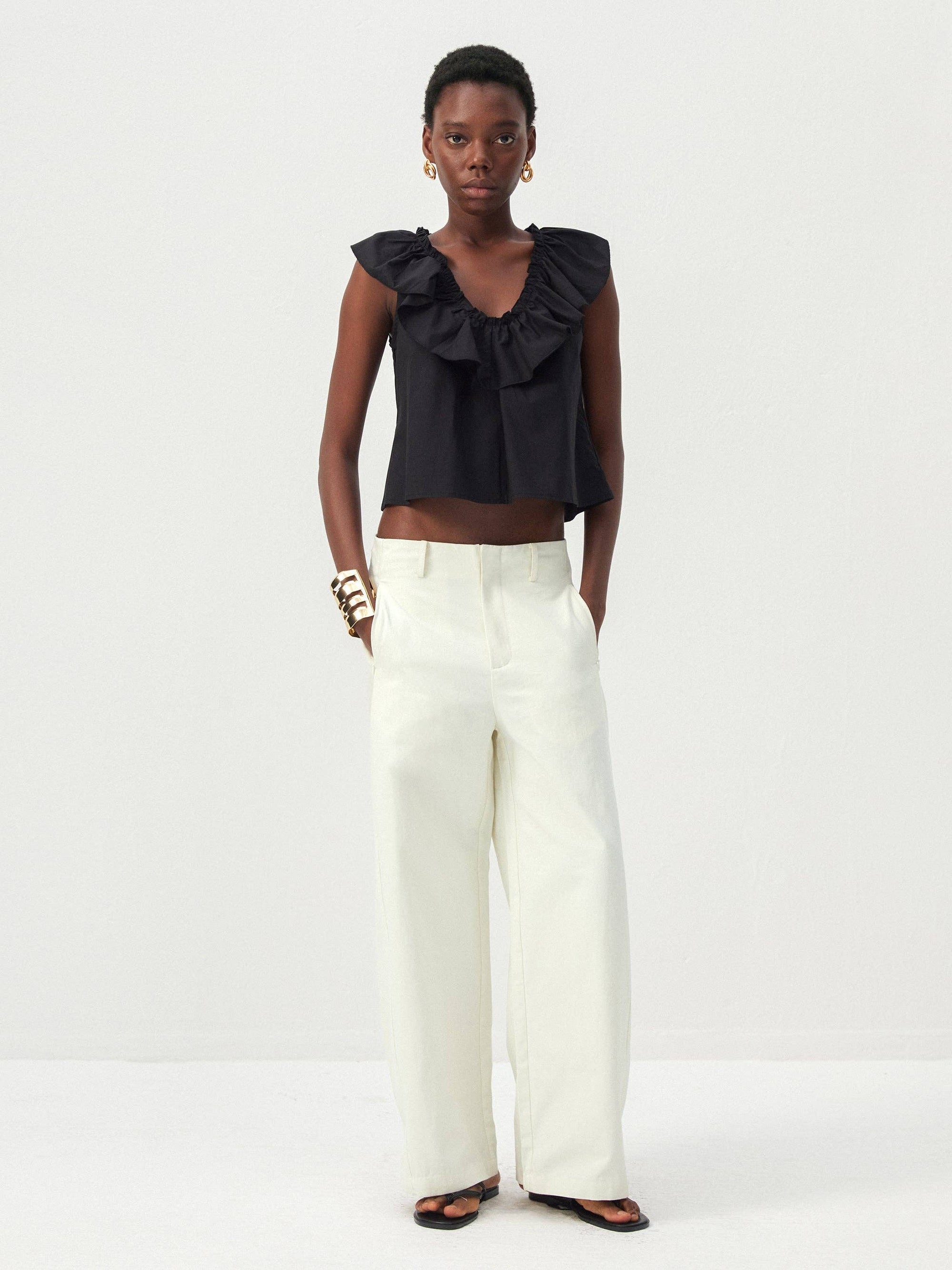CUBIC - CUBIC Ruffle V-Neck Sleeveless Blouse: Black / S - Hey Jude
