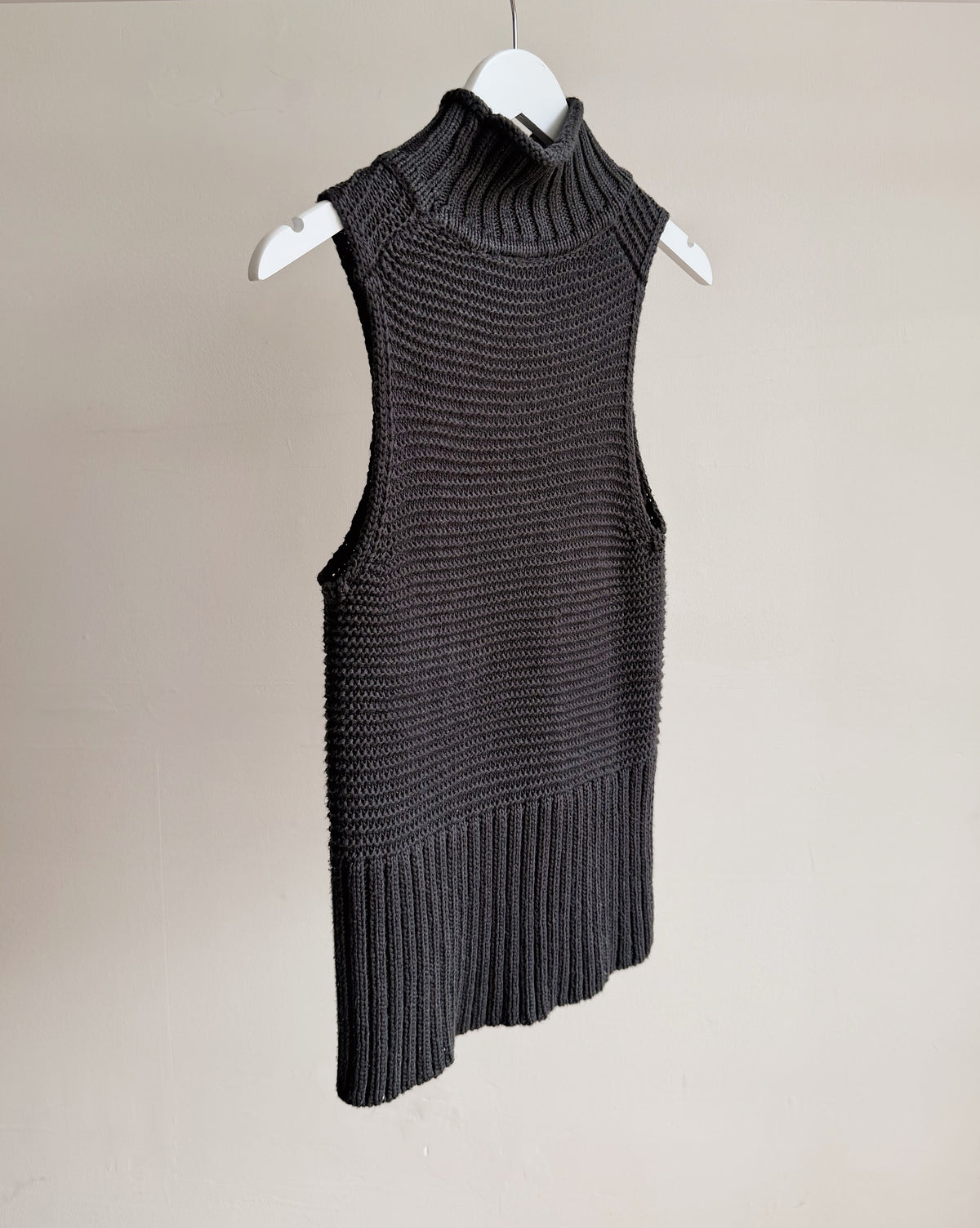 Washed Black Knit Sleeveless Turtleneck - Hey Jude