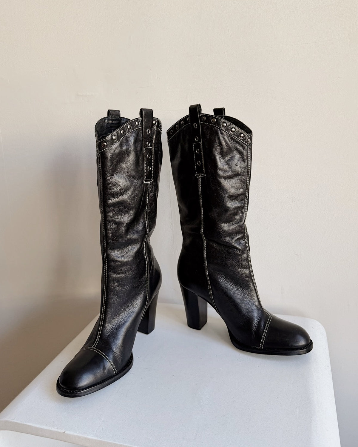 Onyx Leather Studded Western Boots  | Size 7.5