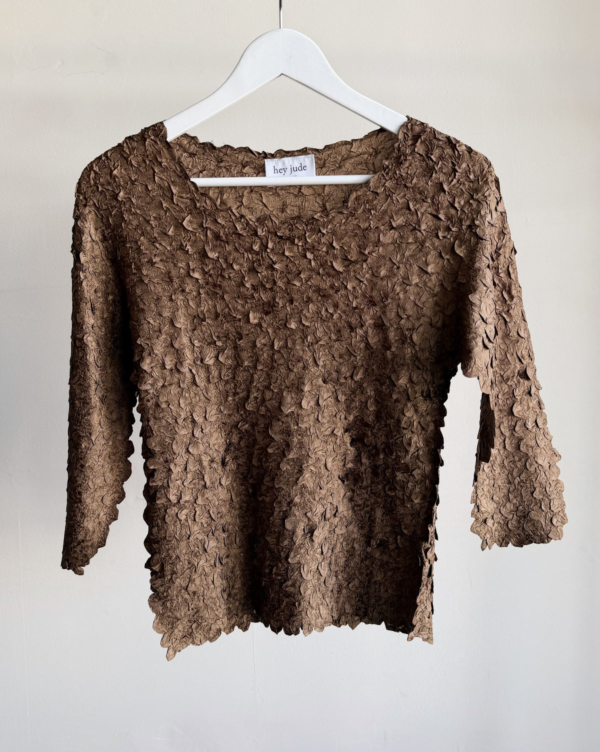 Mocha Crinkle 3/4 Sleeve Top