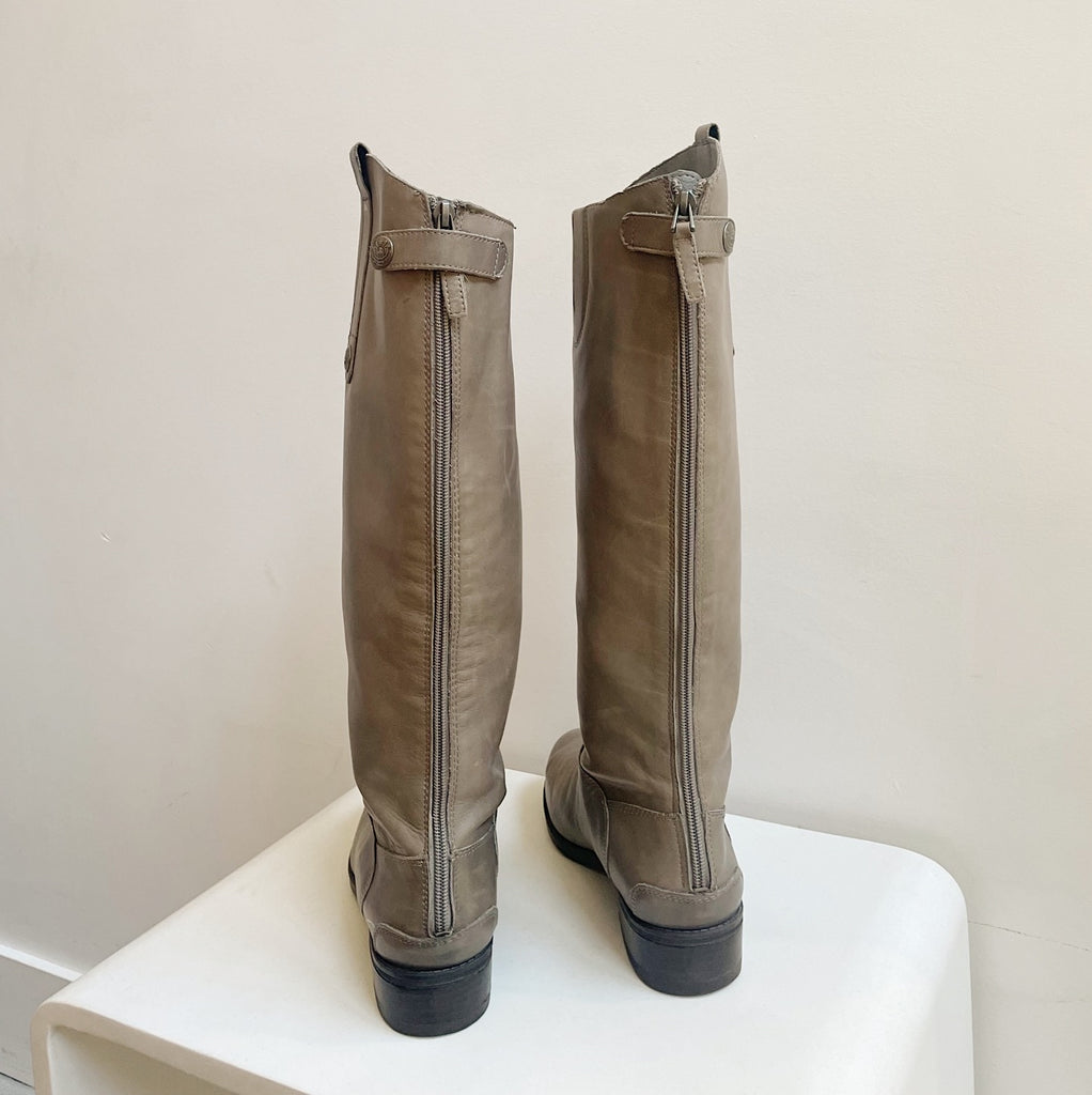 Dove Leather Knee High Riding Boots | size 8.5