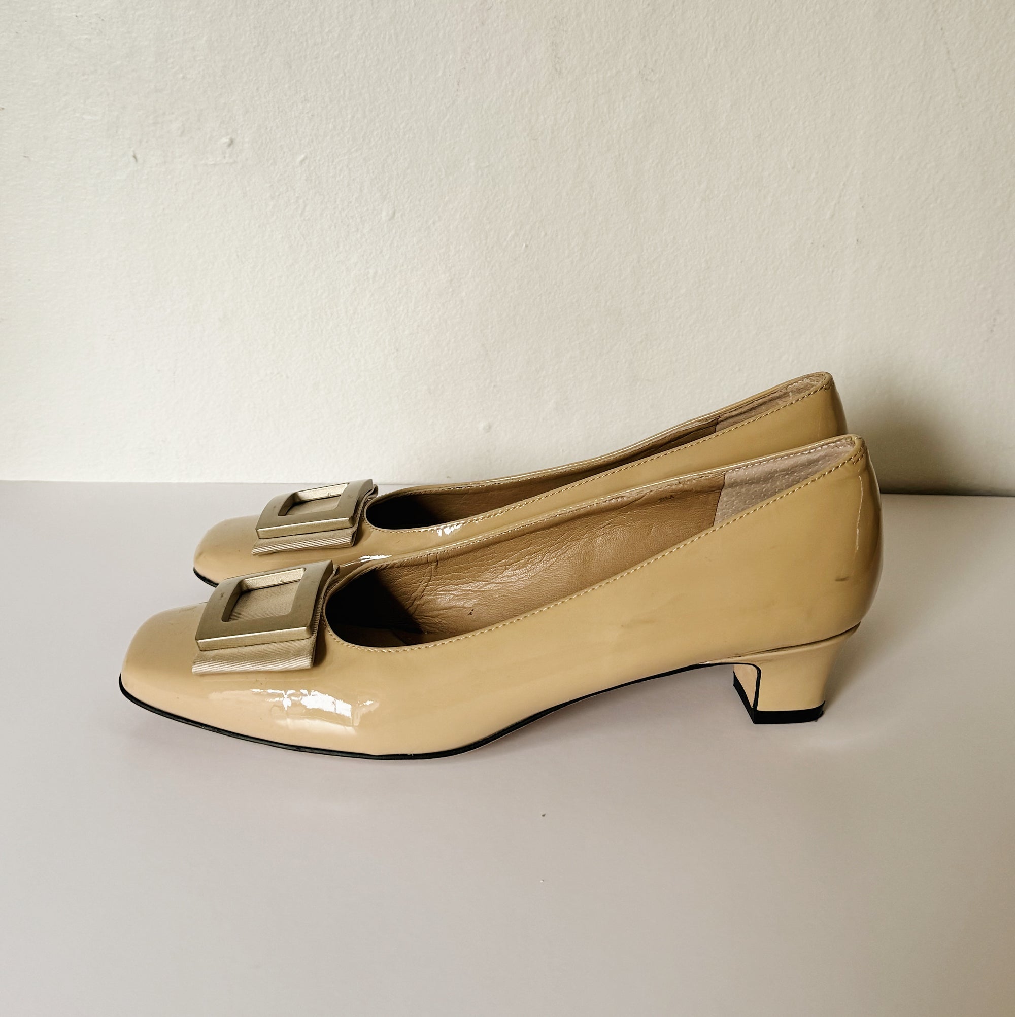 Cream Patent Square Buckle Pumps | Size 8 - Hey Jude