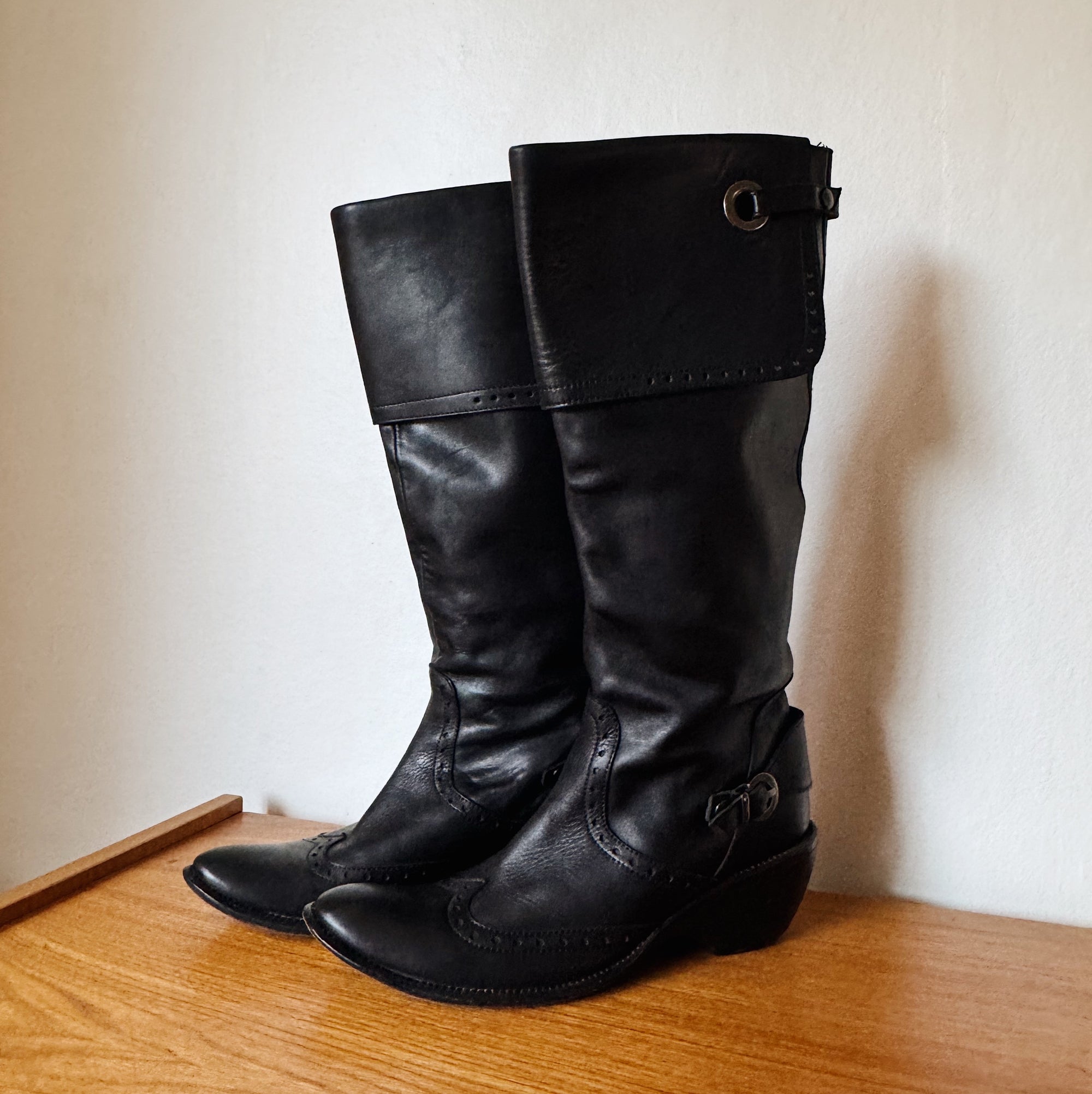 Stephane de Raucourt Tall Leather Boots | Size 40 - Hey Jude