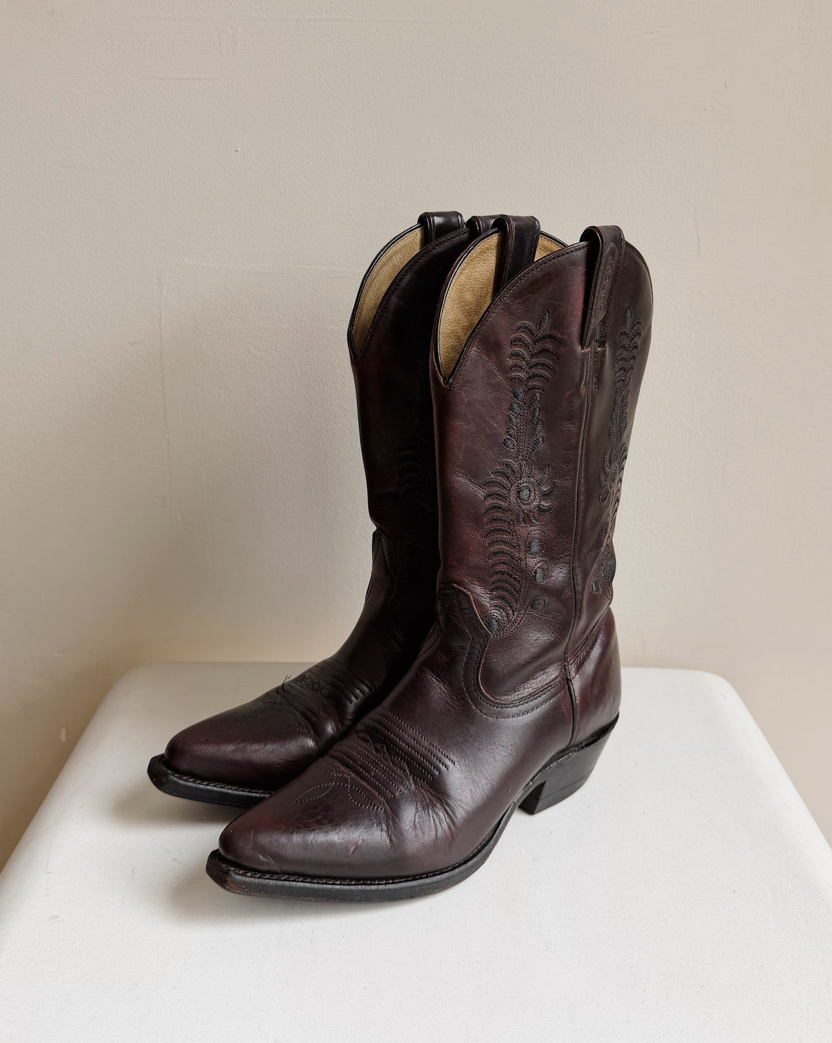 Maroon Embroidered Leather Western Boots | Size 7