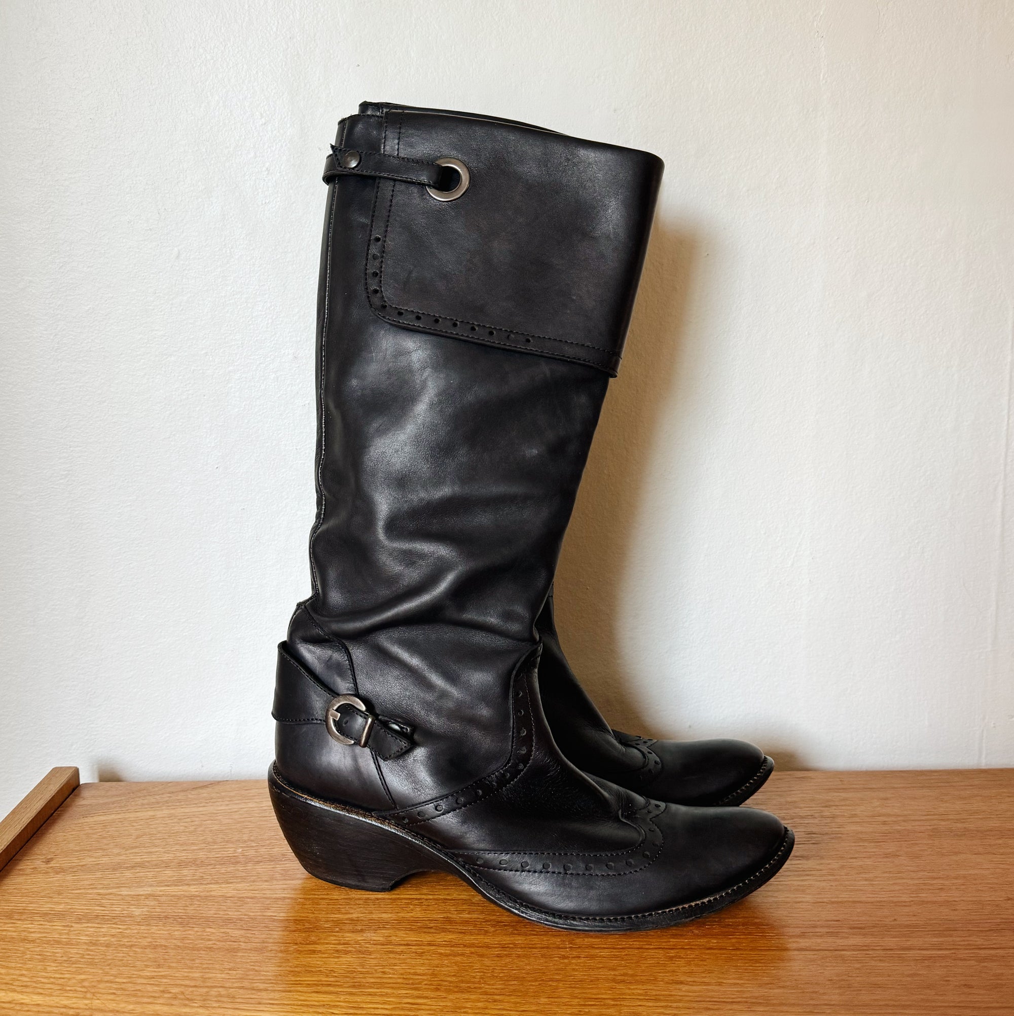 Stephane de Raucourt Tall Leather Boots | Size 40 - Hey Jude