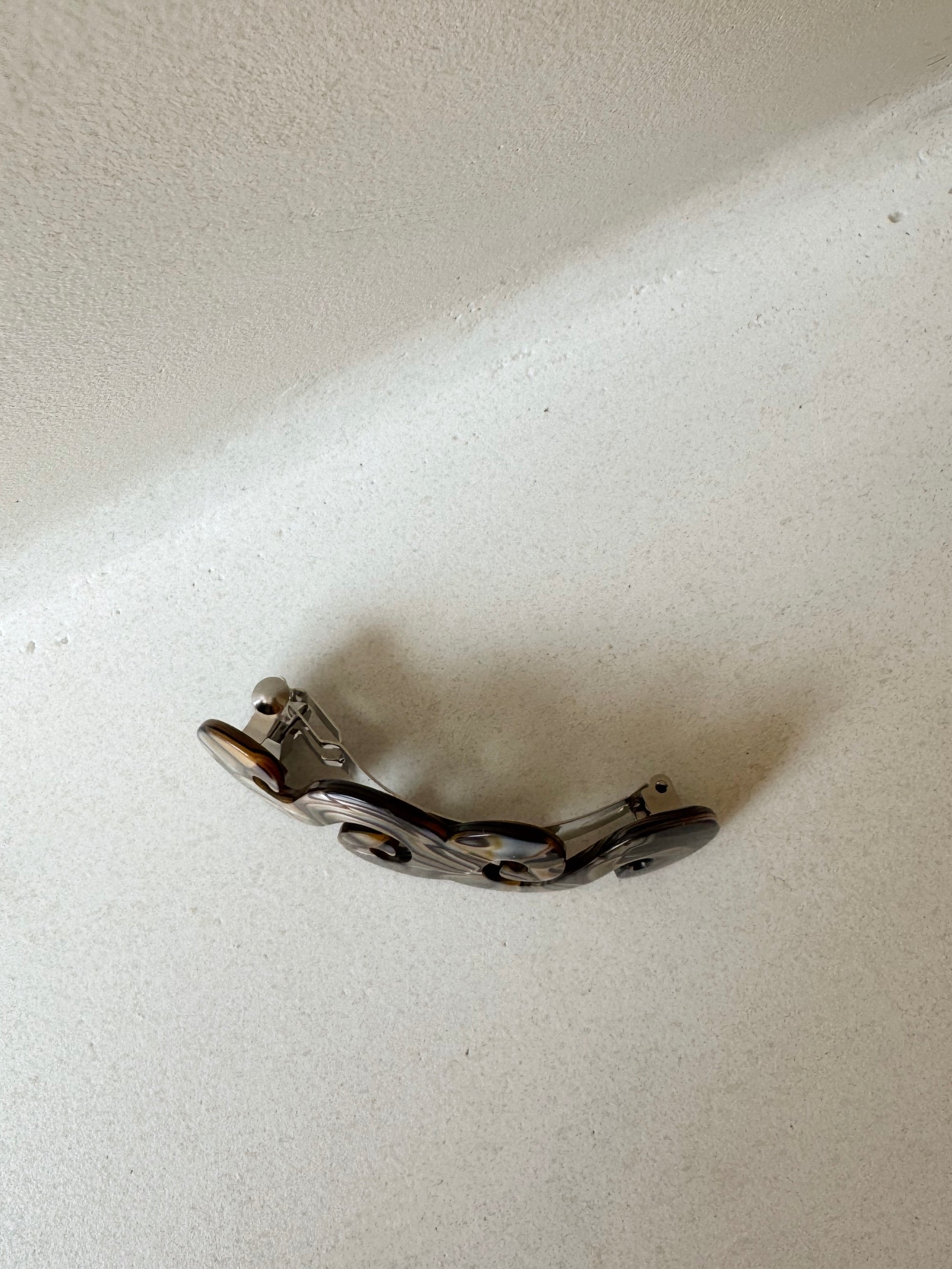 Parcelona | French Earthy Swirls Hair Barrette - Hey Jude