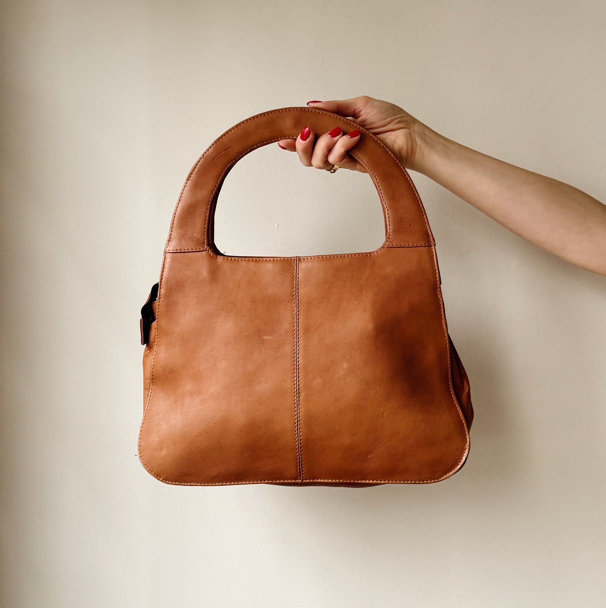 Tan Leather Arc Handle Bag - Hey Jude
