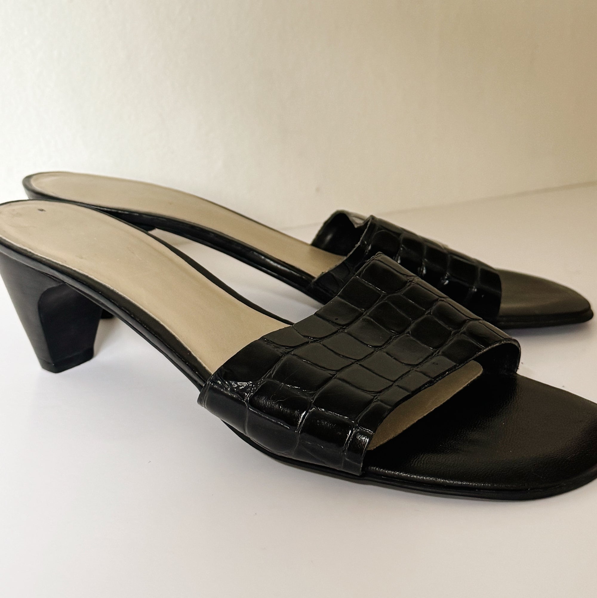 Black Croc Embossed Slide Heels | Size 8 - Hey Jude