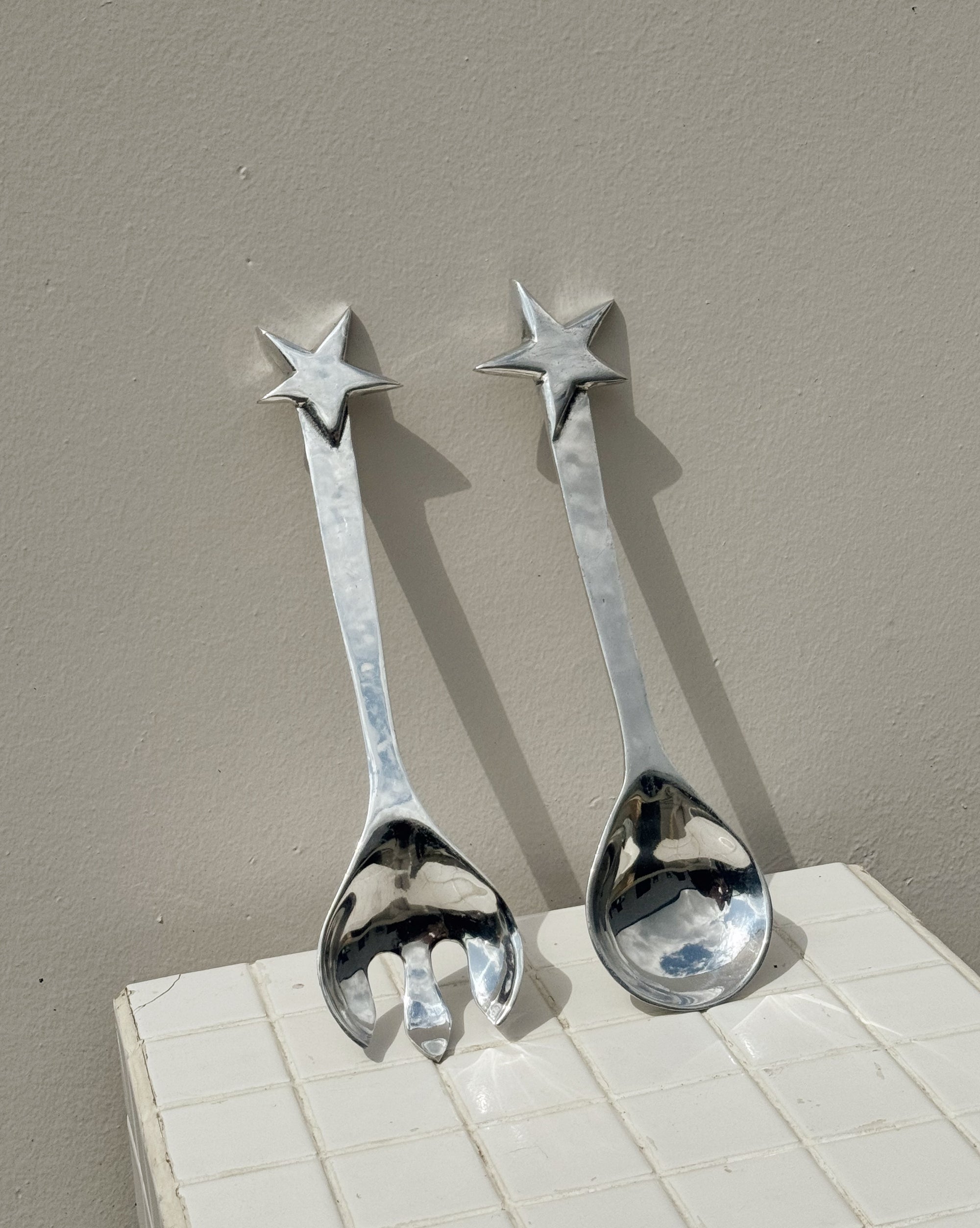 Star-Handled Serving Set - Hey Jude