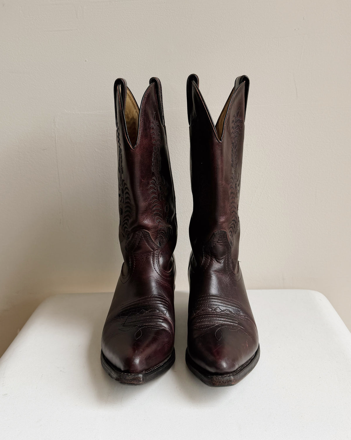 Maroon Embroidered Leather Western Boots | Size 7