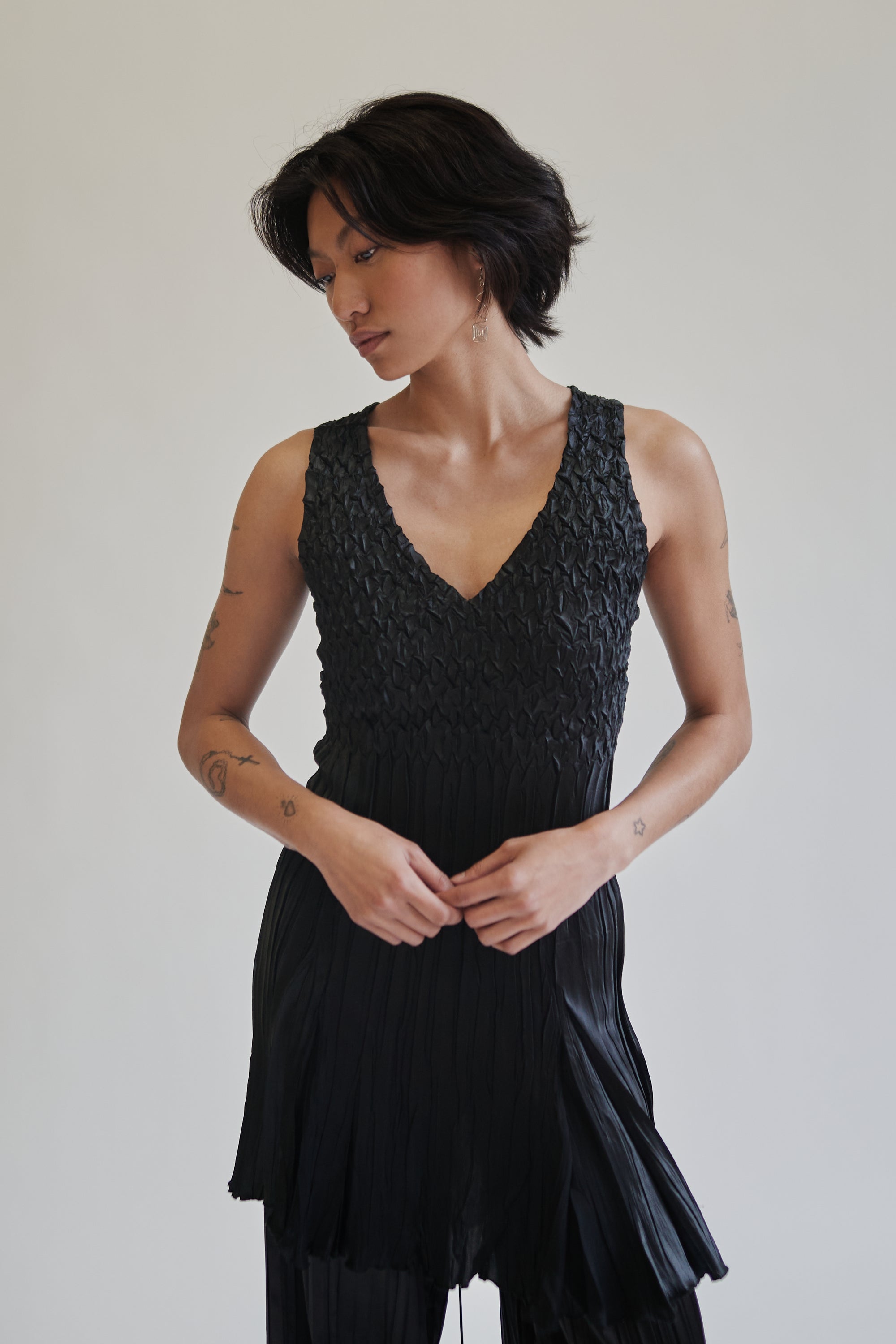 Onyx Textured Pleated Top - Hey Jude