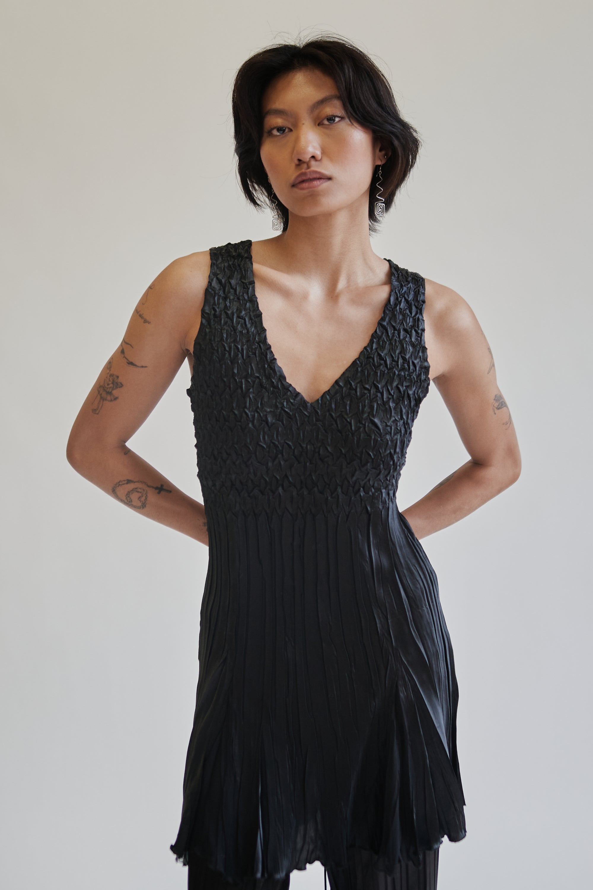 Onyx Textured Pleated Top - Hey Jude